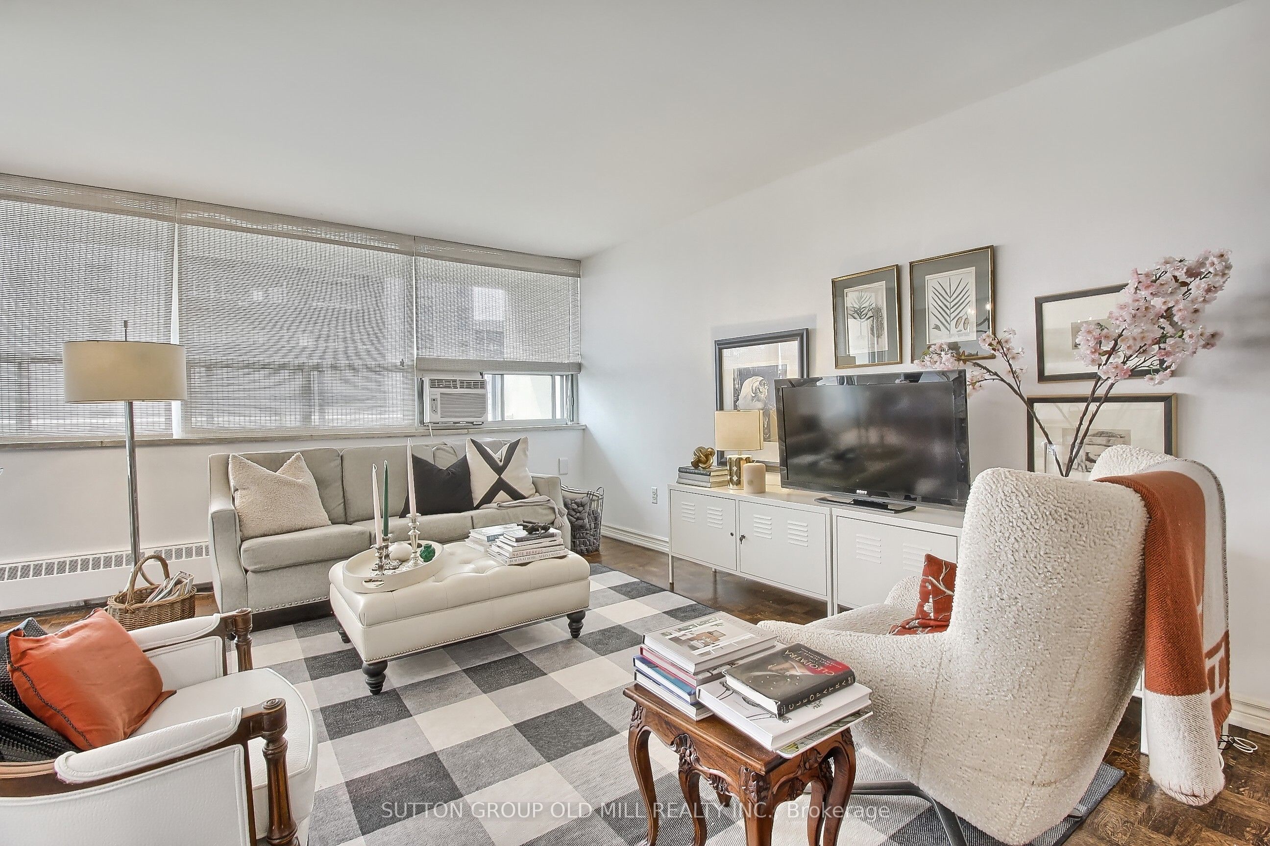 MLS #W12360116 image #9