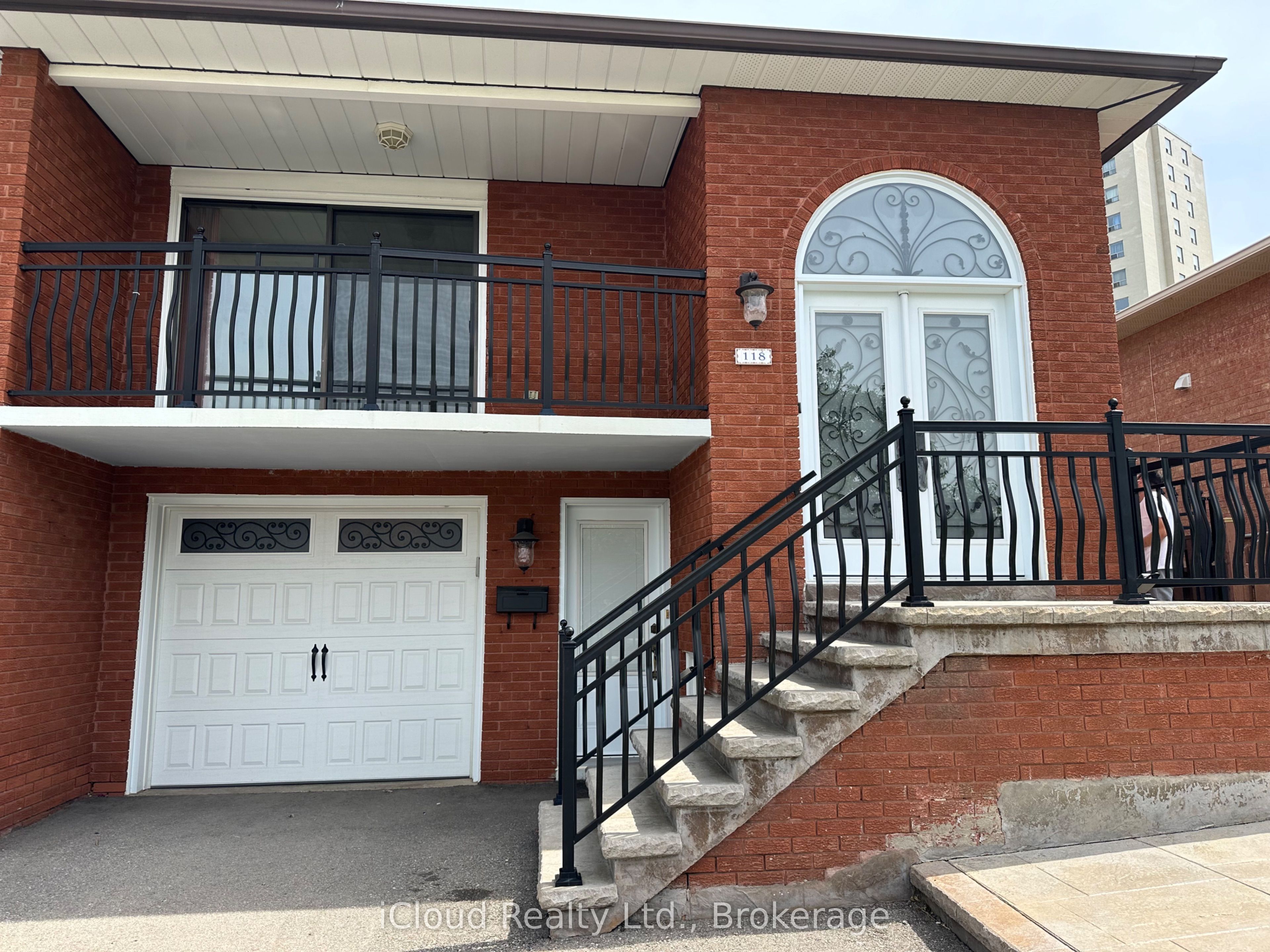 MLS #W12360278 image #1