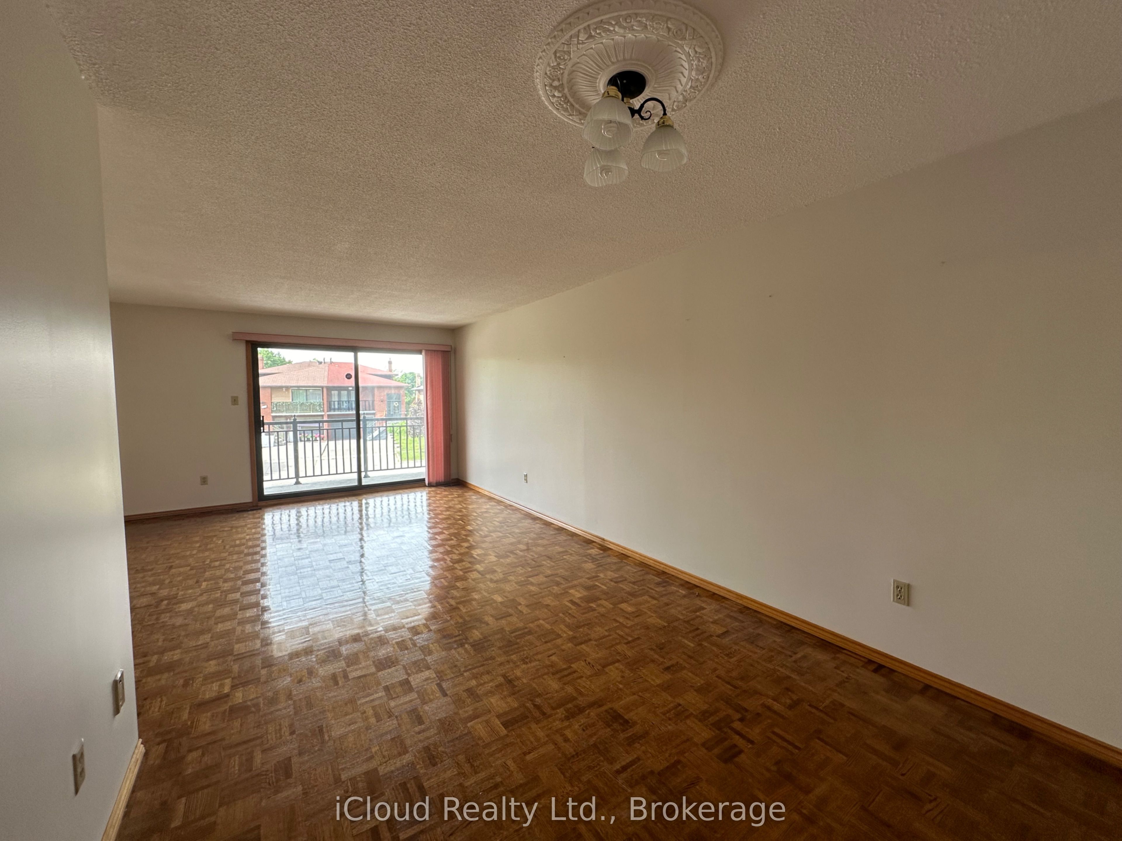 MLS #W12360278 image #11