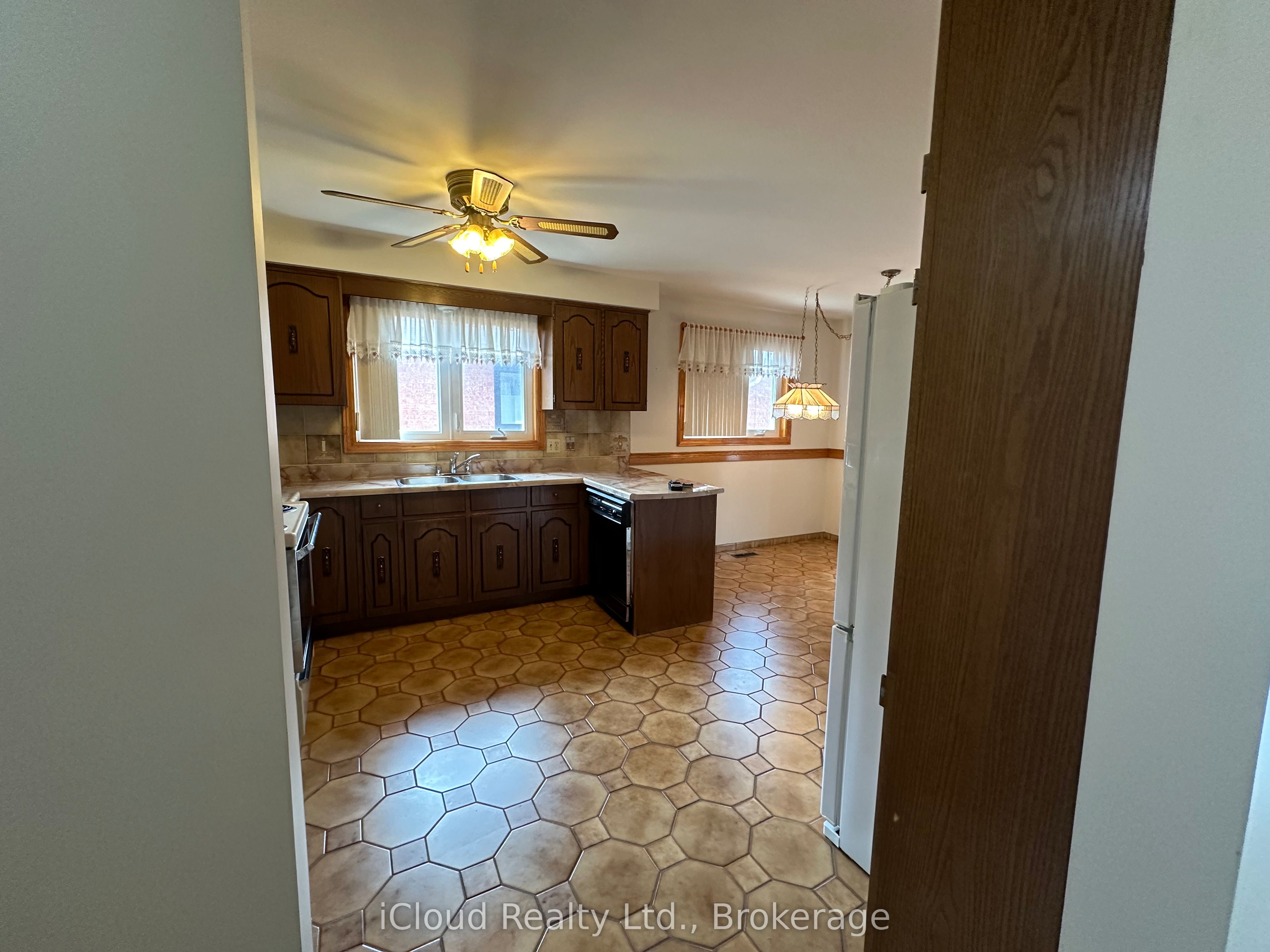 MLS #W12360278 image #12