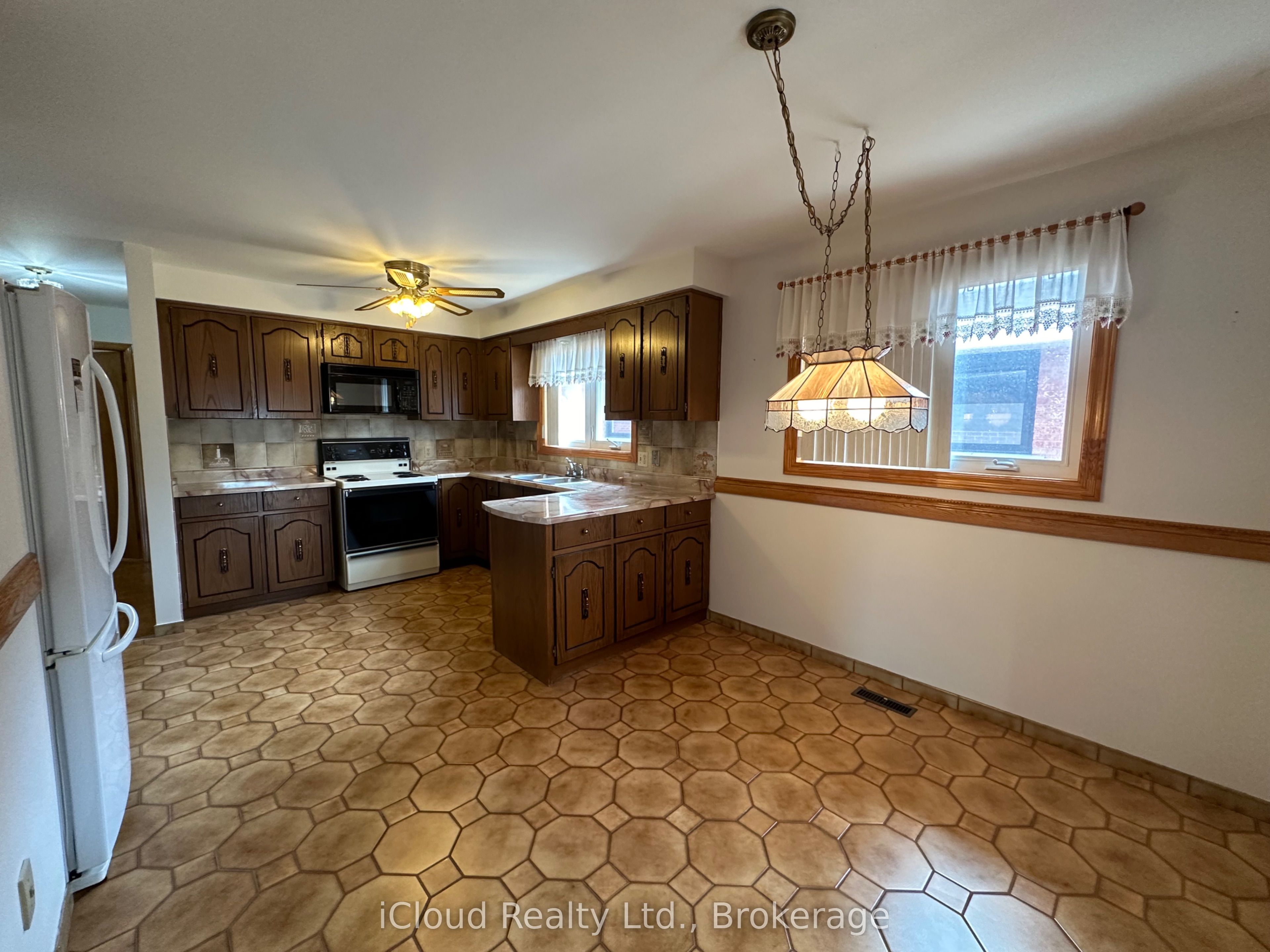 MLS #W12360278 image #13