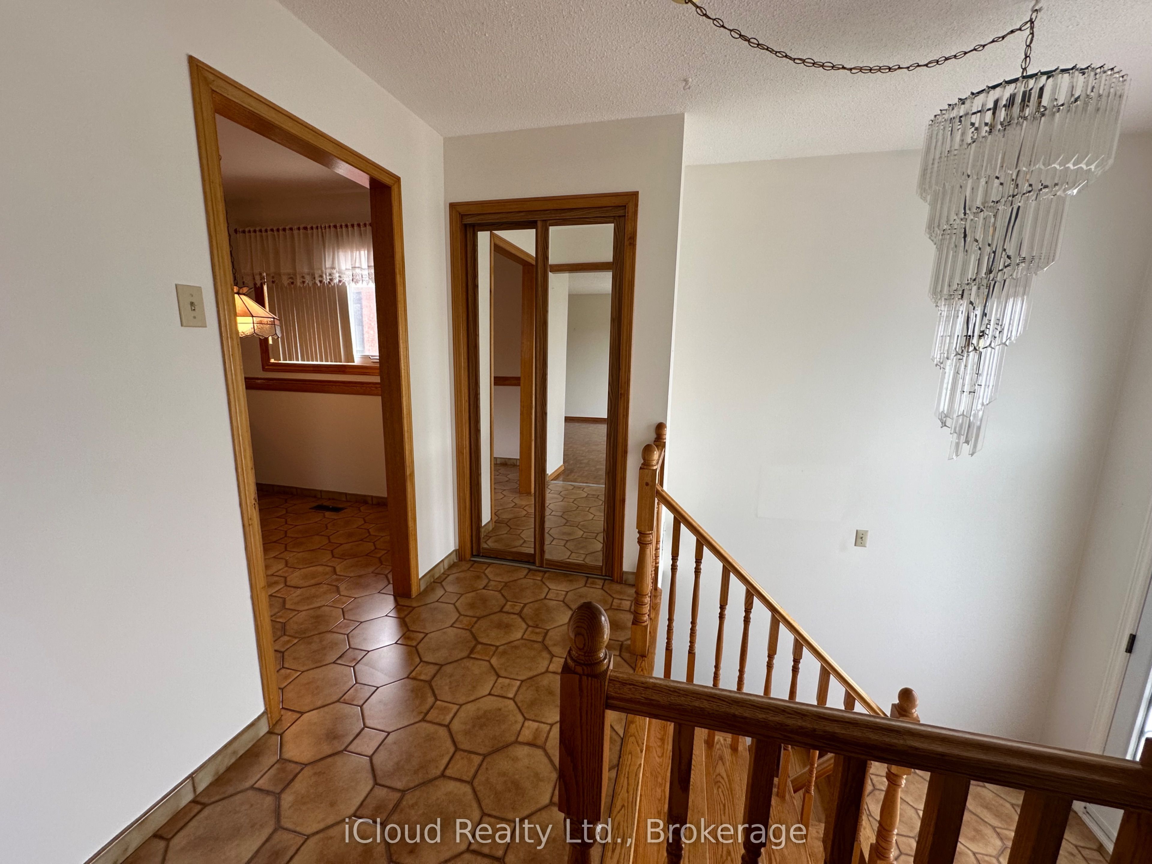 MLS #W12360278 image #8