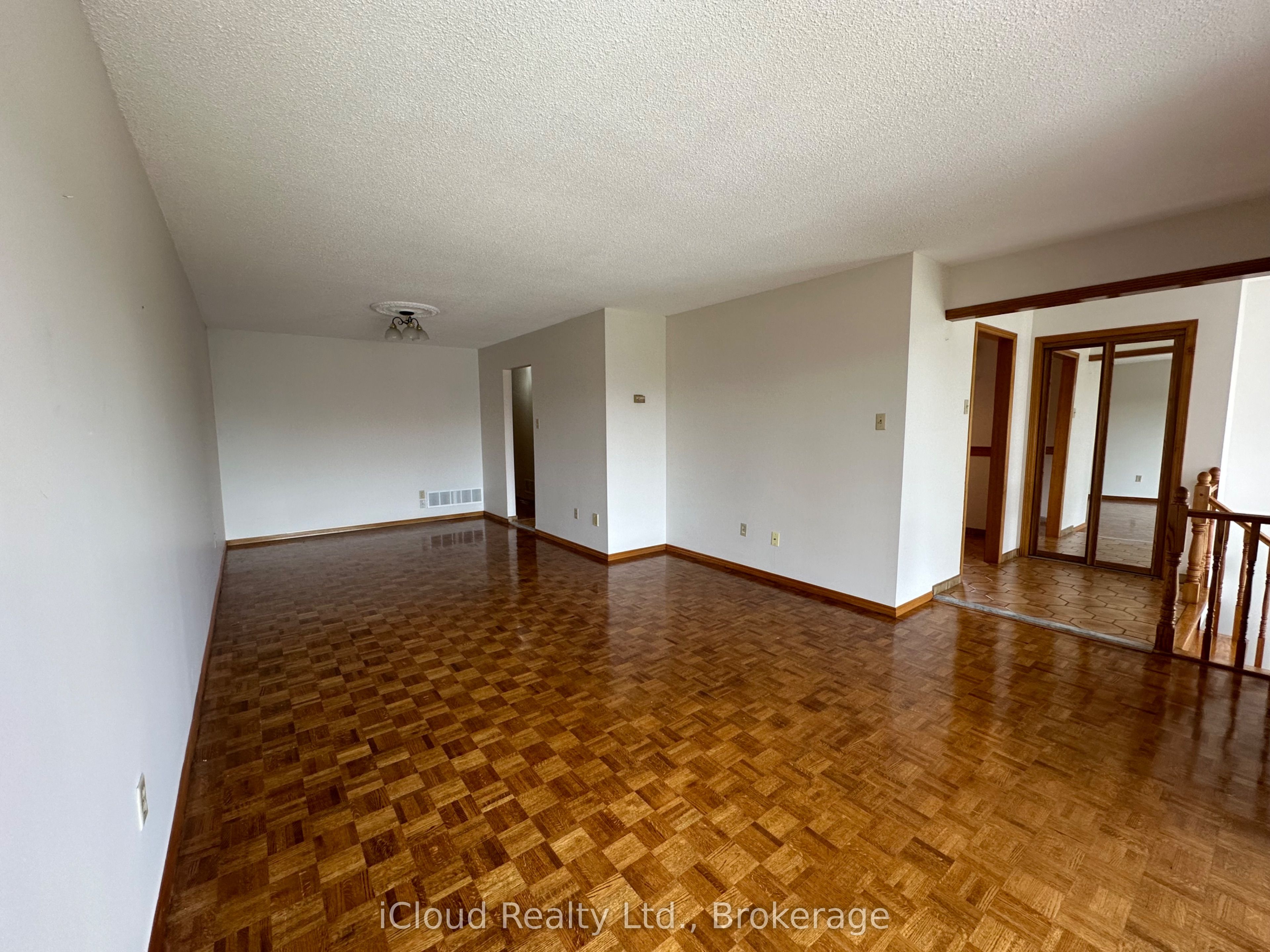 MLS #W12360278 image #9