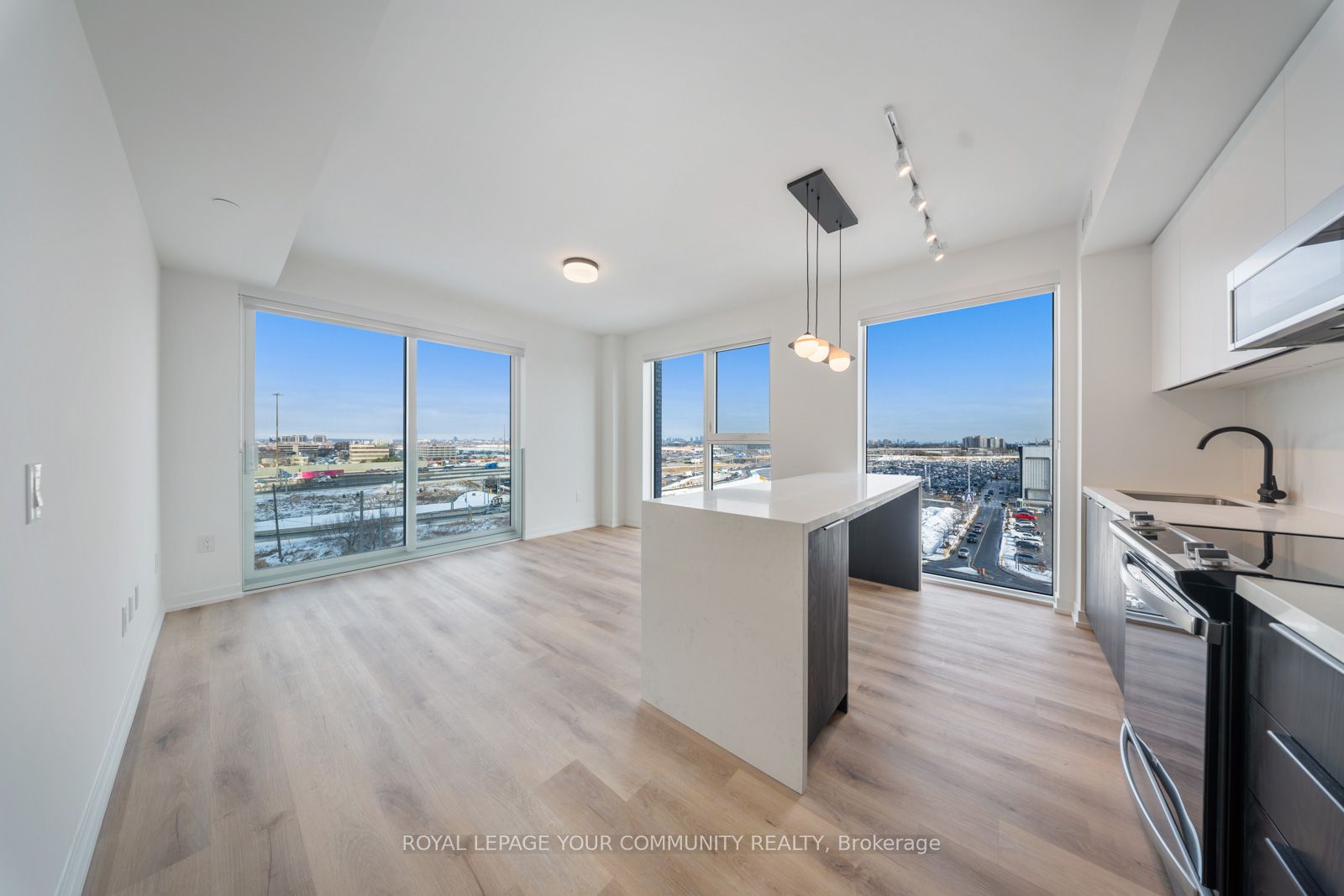 MLS #W12360287 image #1