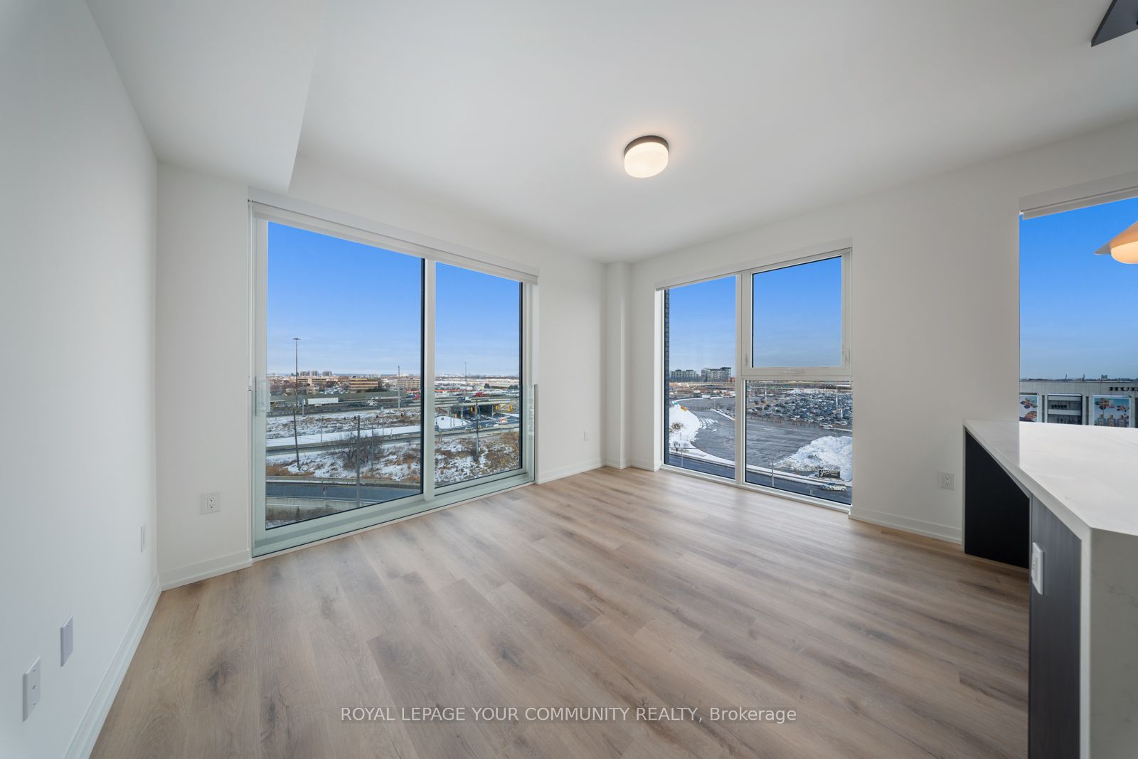 MLS #W12360287 image #10