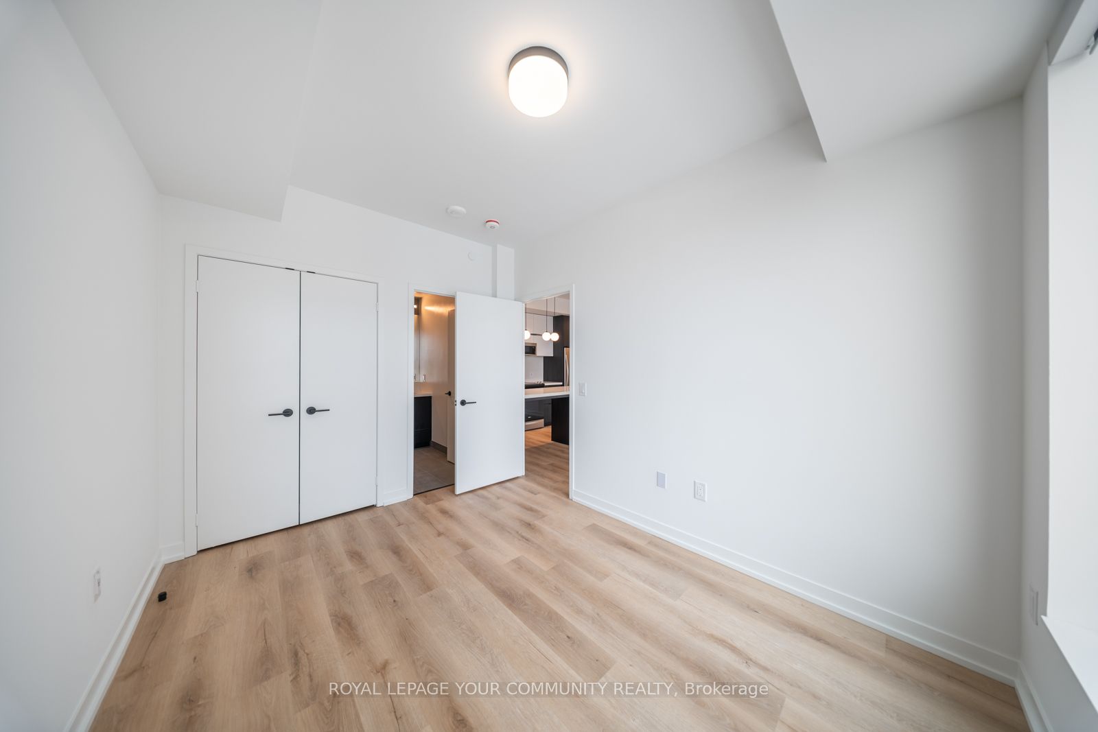 MLS #W12360288 image #14