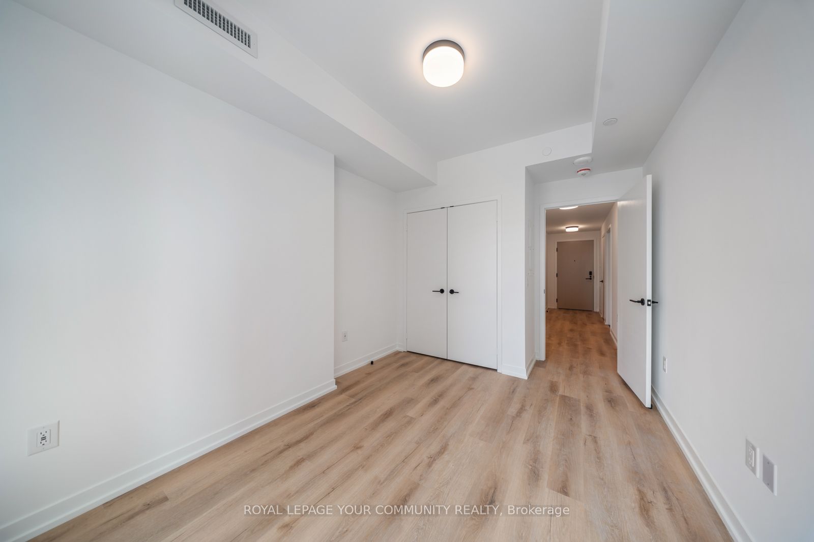 MLS #W12360288 image #17