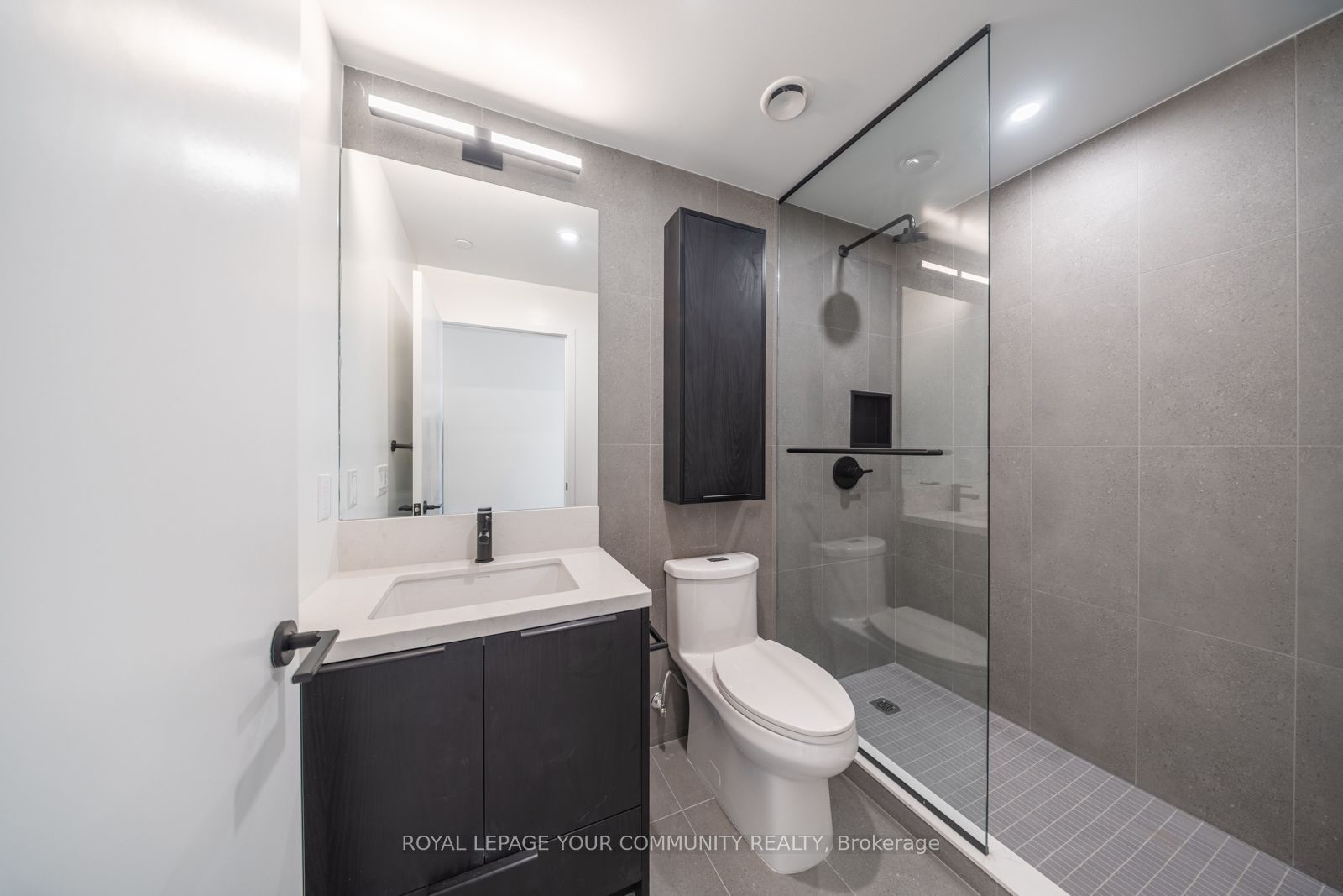 MLS #W12360288 image #18