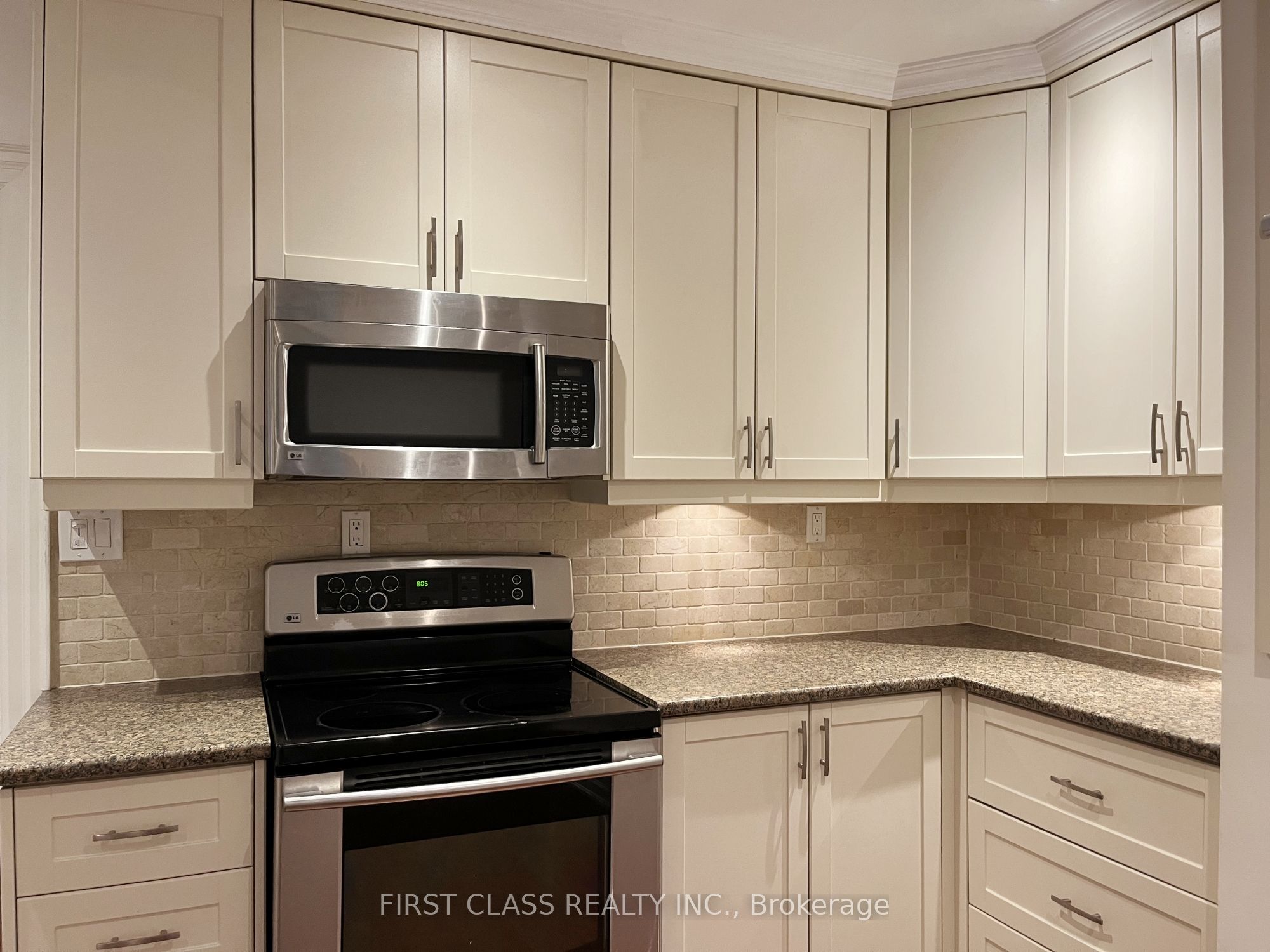 MLS #W12360325 image #4