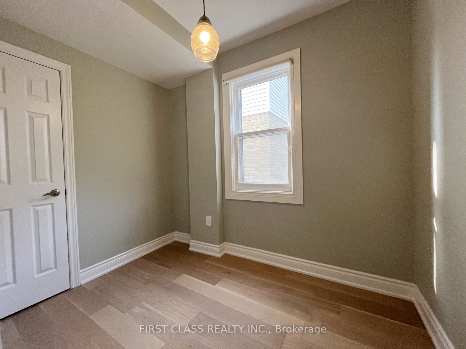 MLS #W12360325 image #6