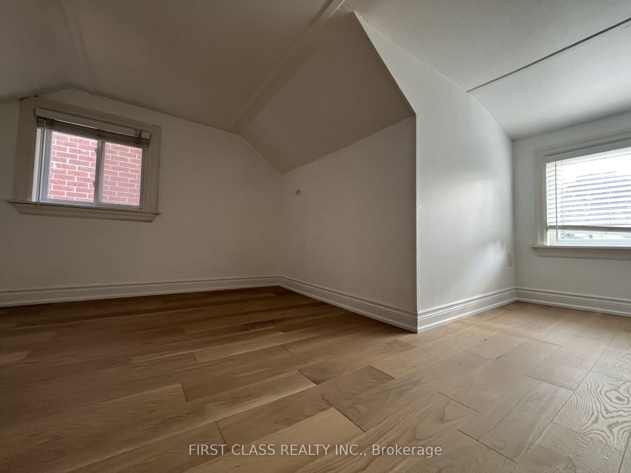 MLS #W12360325 image #8