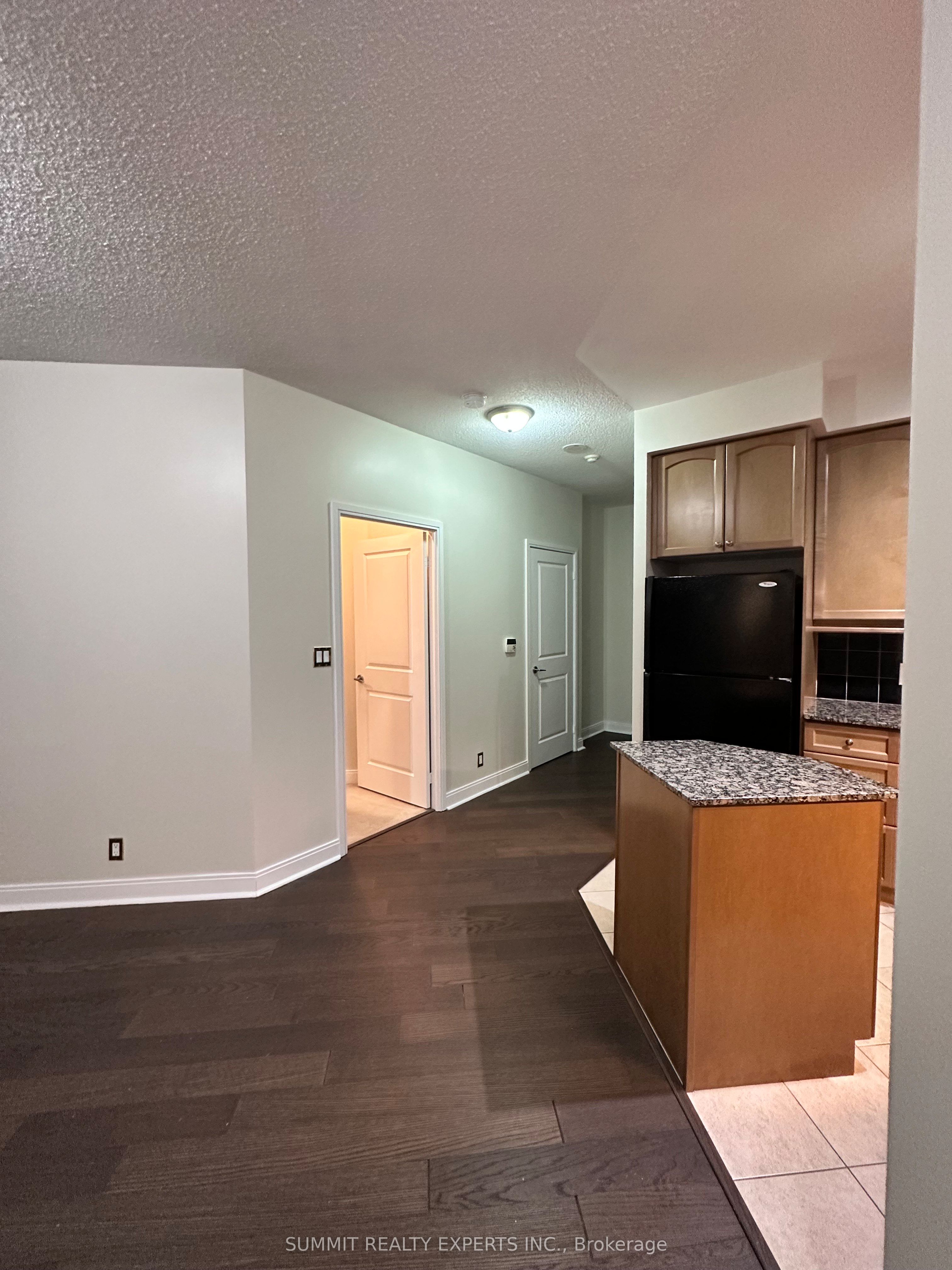 MLS #W12360380 image #16