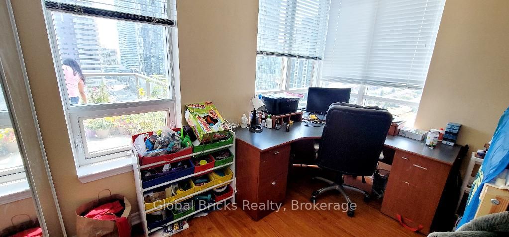 MLS #W12360418 image #8