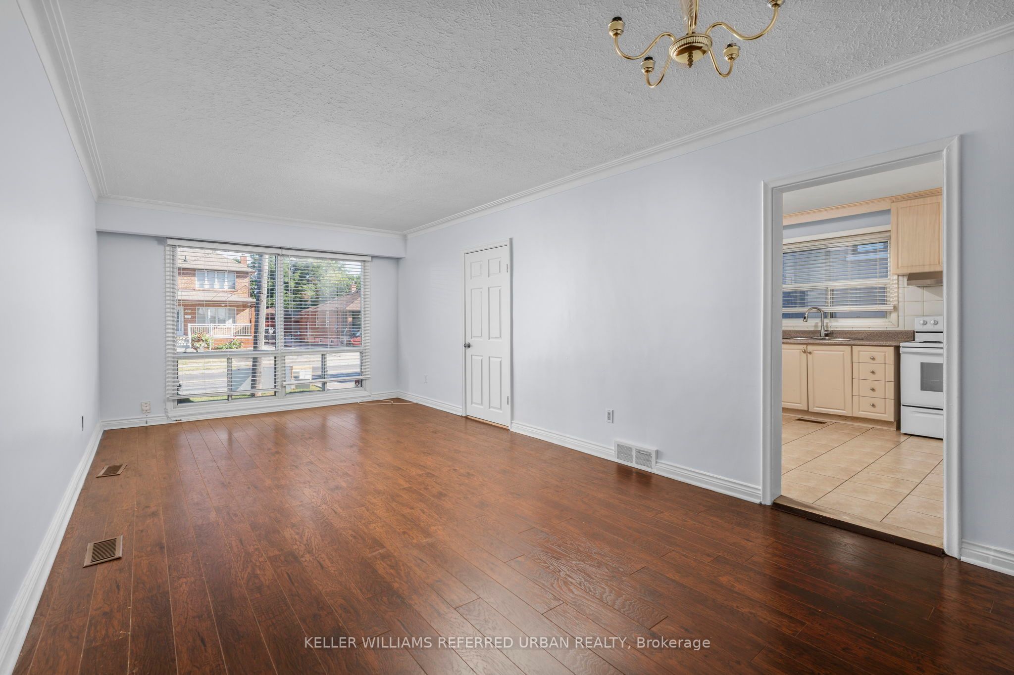 MLS #W12360491 image #8