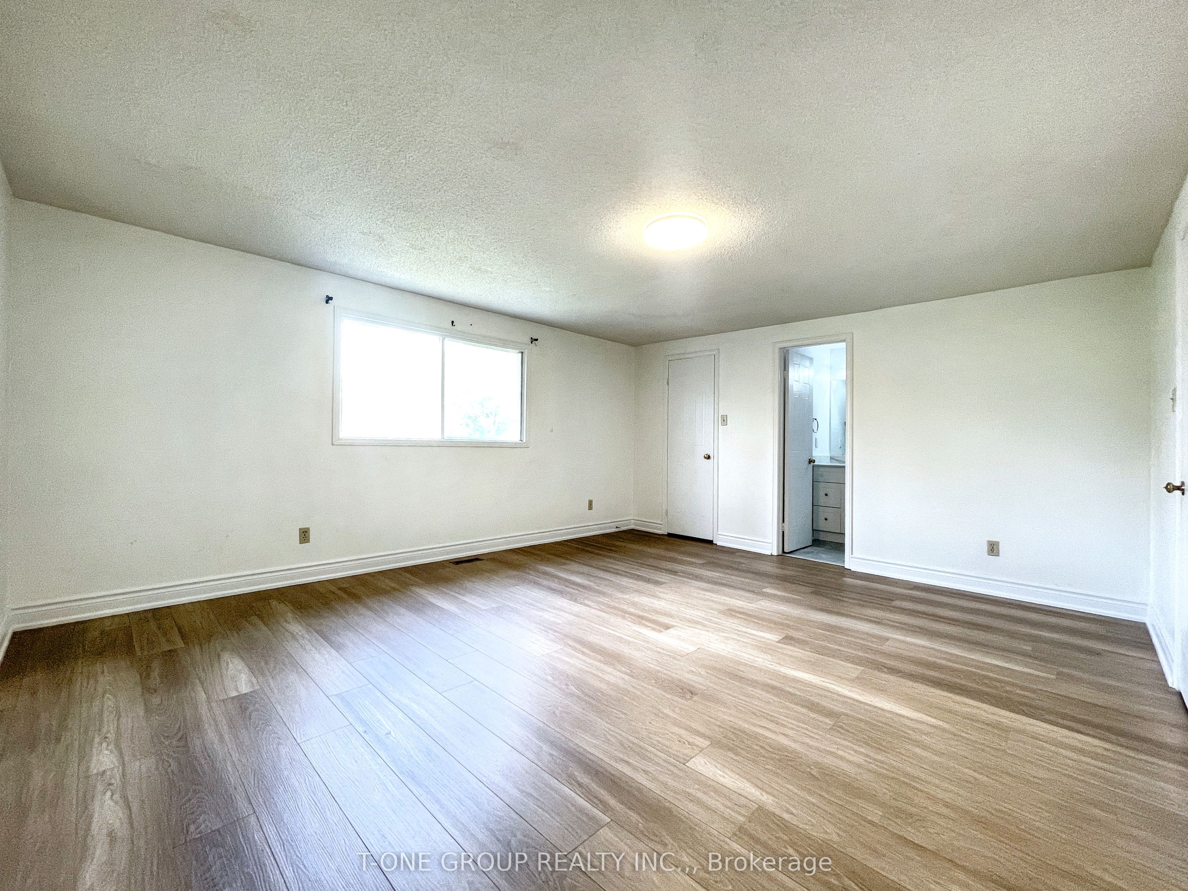 MLS #W12360660 image #11