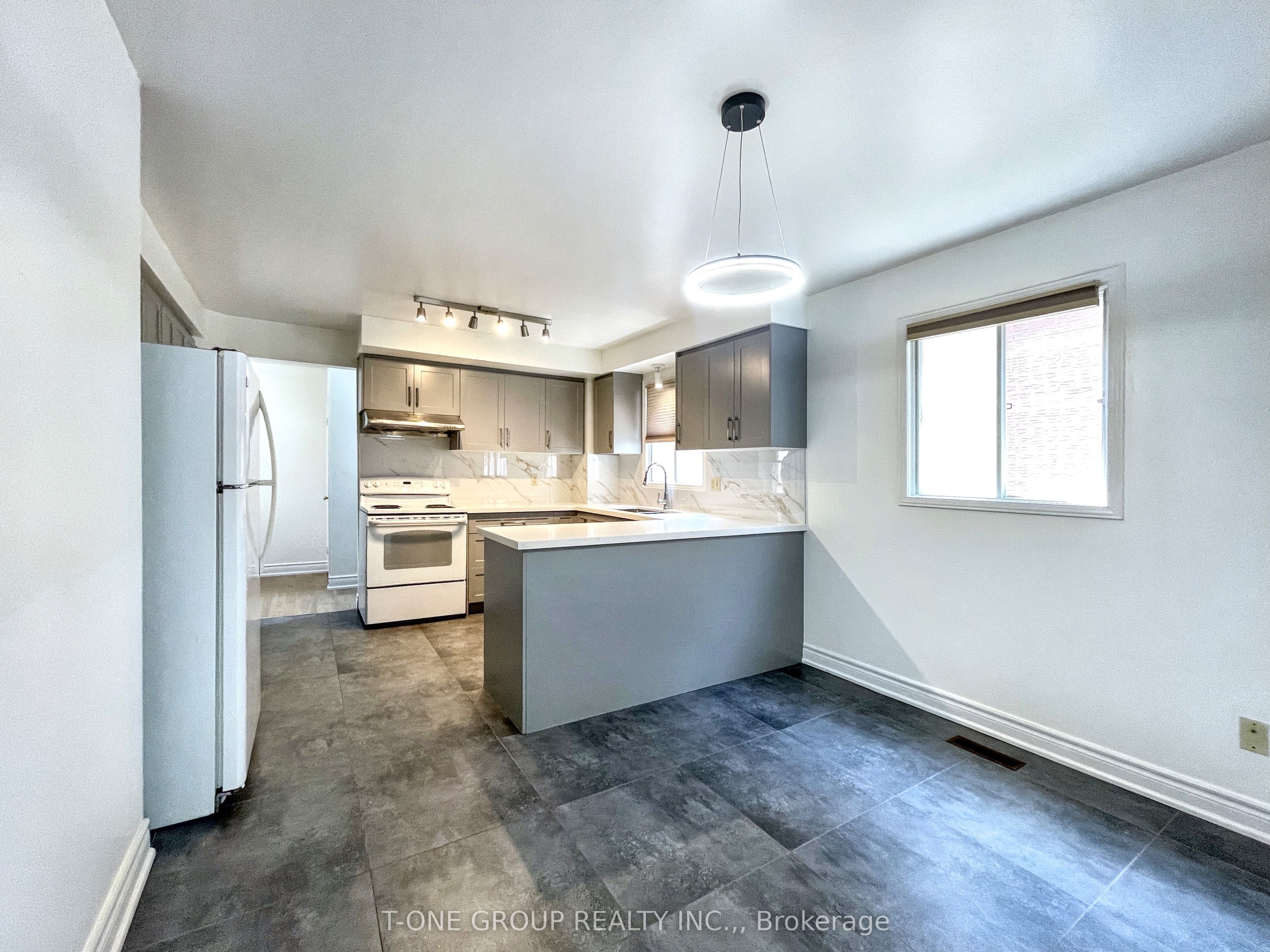 MLS #W12360660 image #4