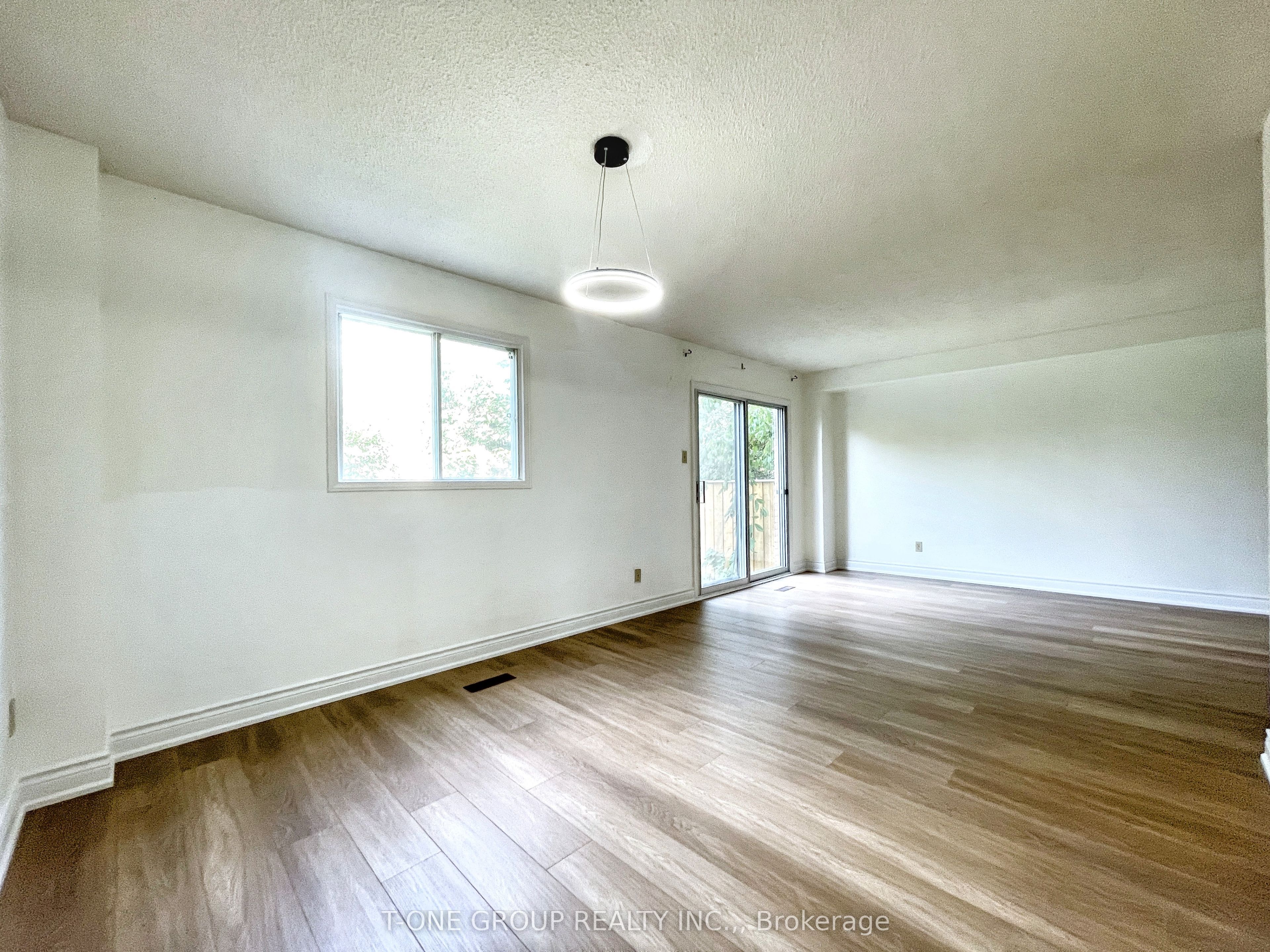 MLS #W12360660 image #5