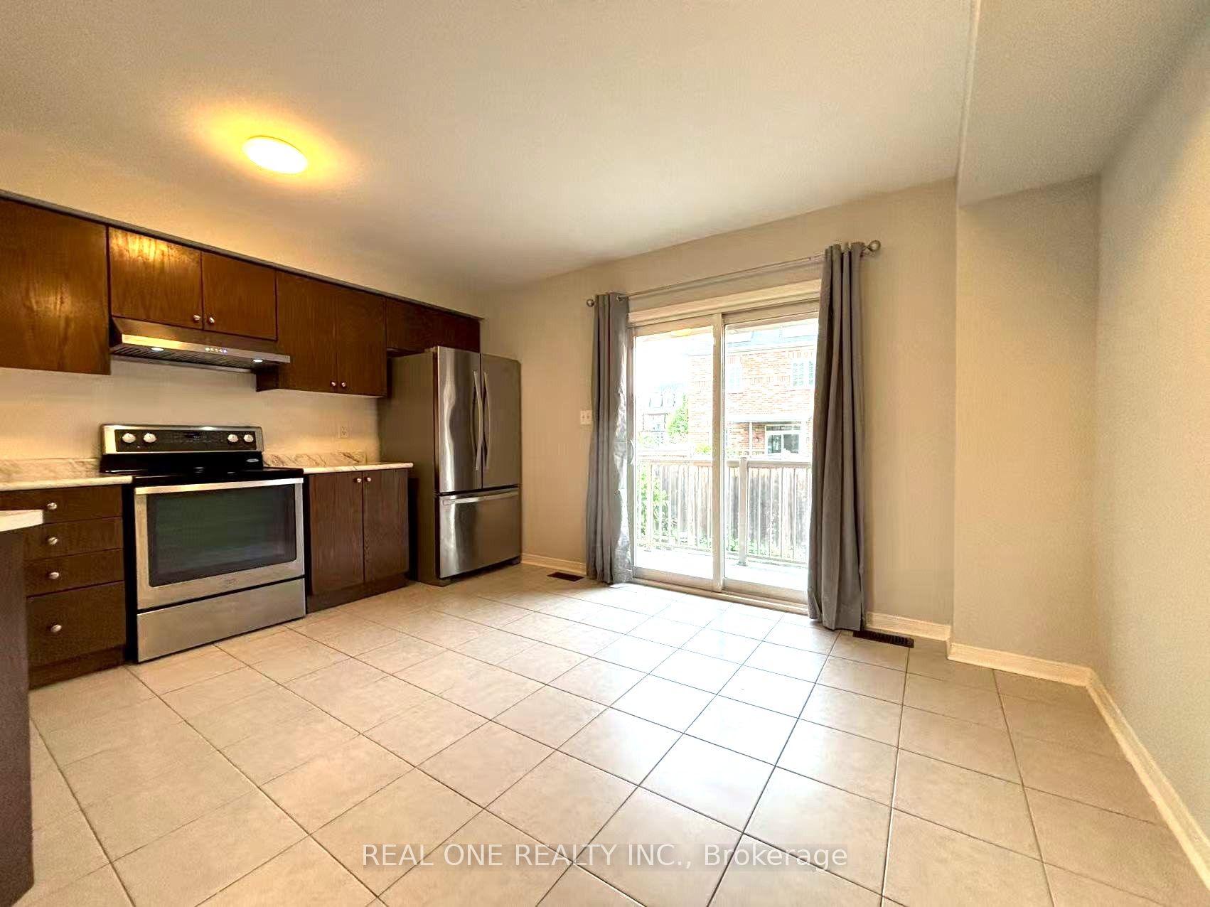 MLS #W12360670 image #13