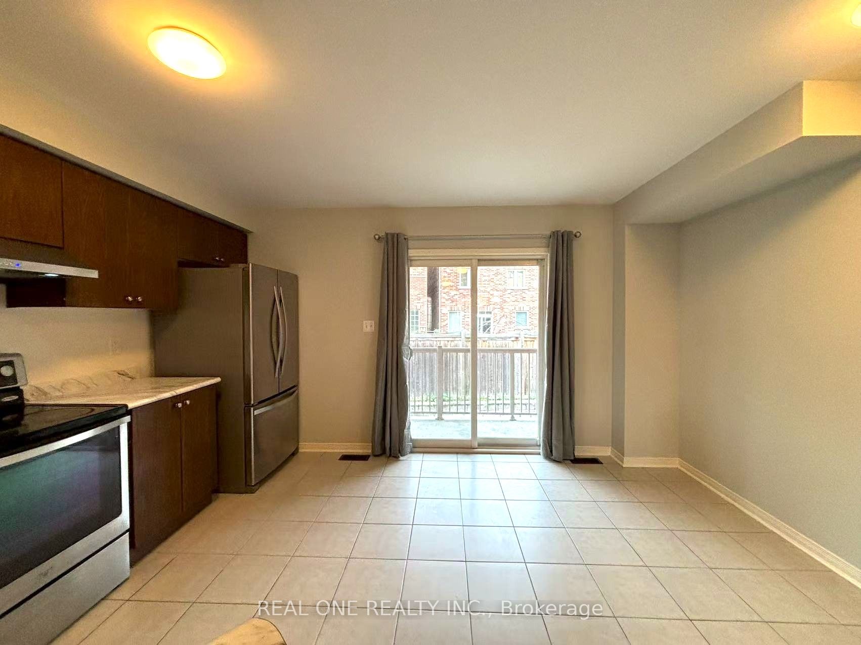 MLS #W12360670 image #17