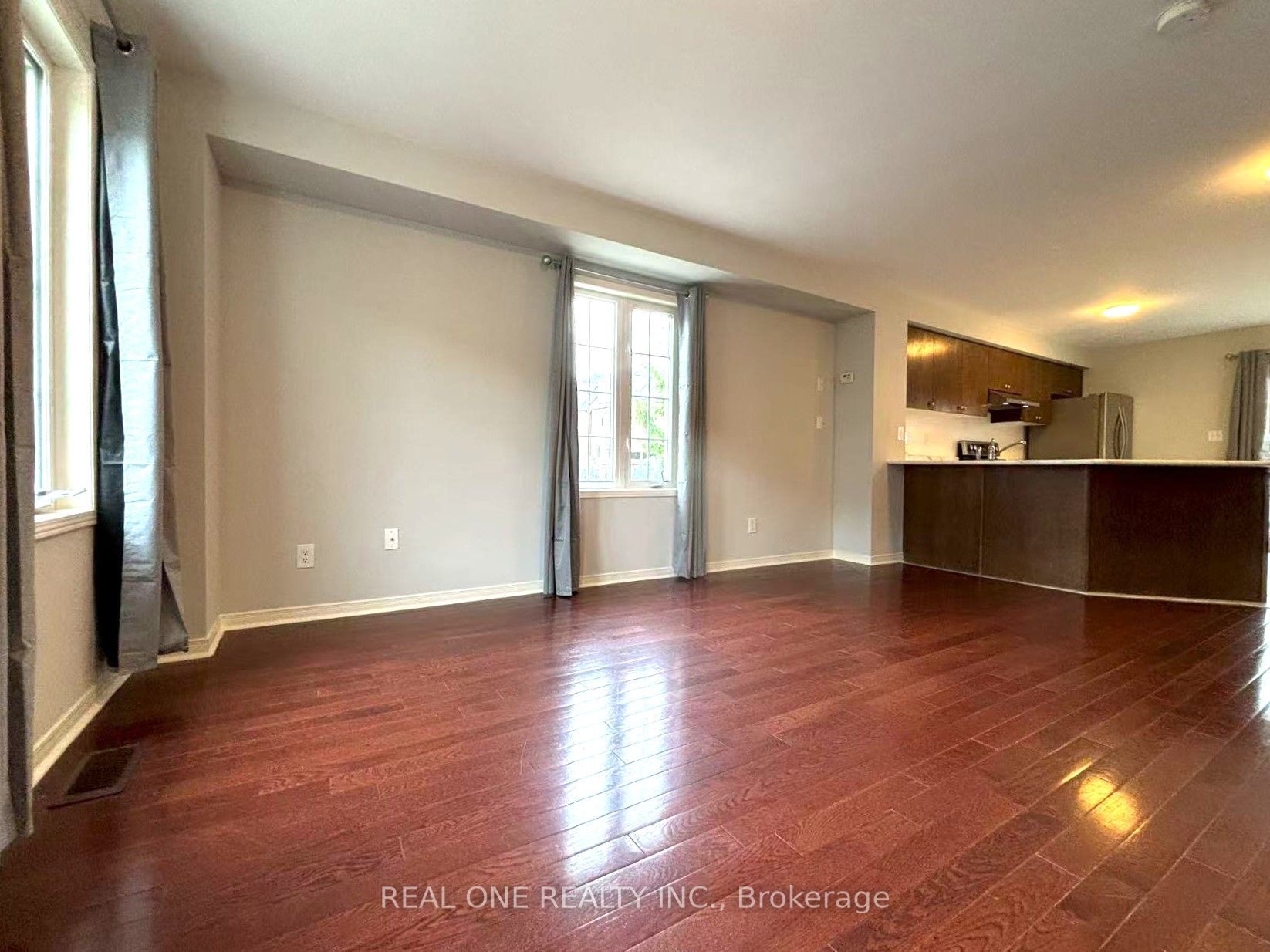 MLS #W12360670 image #8