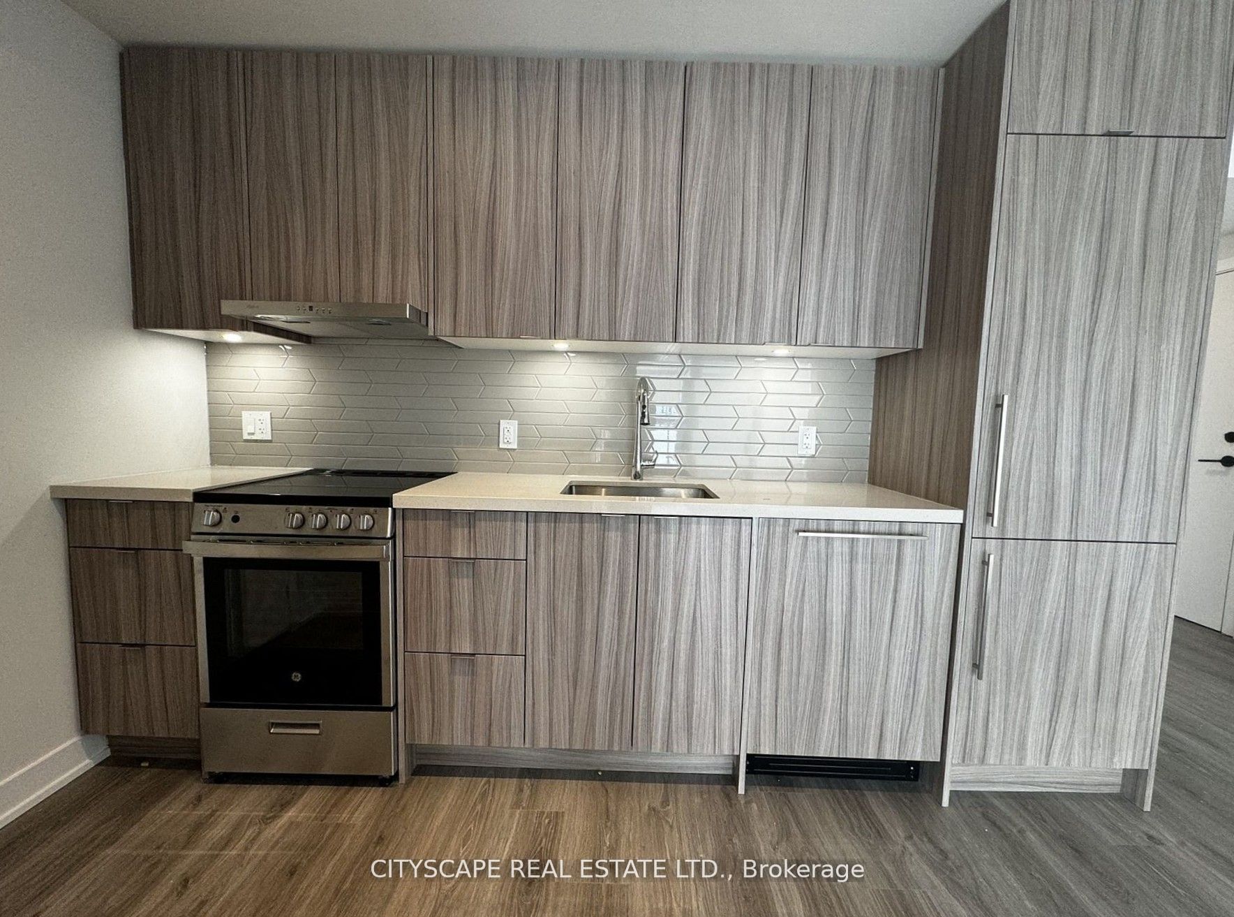 MLS #W12360810 image #2