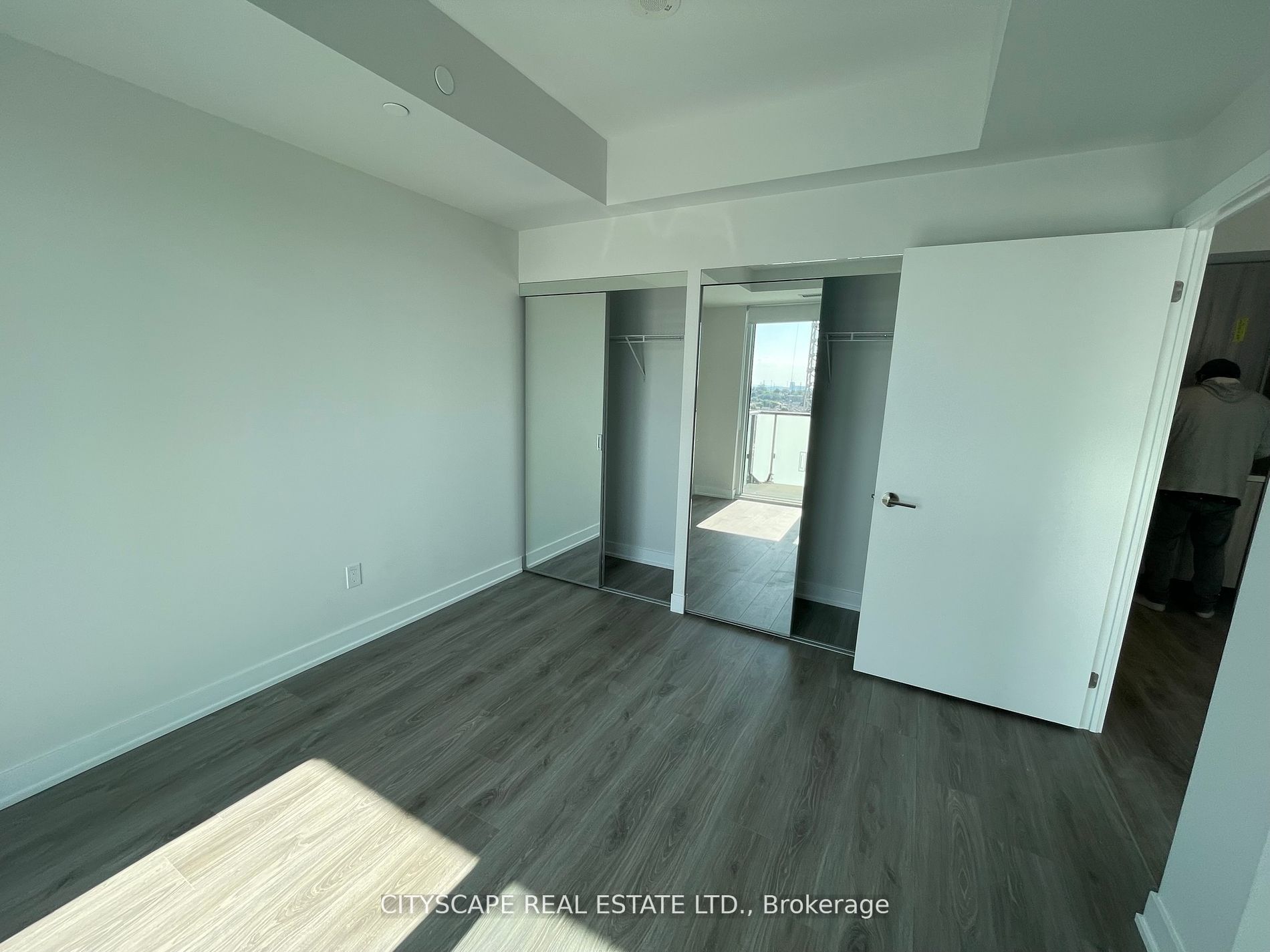 MLS #W12360810 image #6