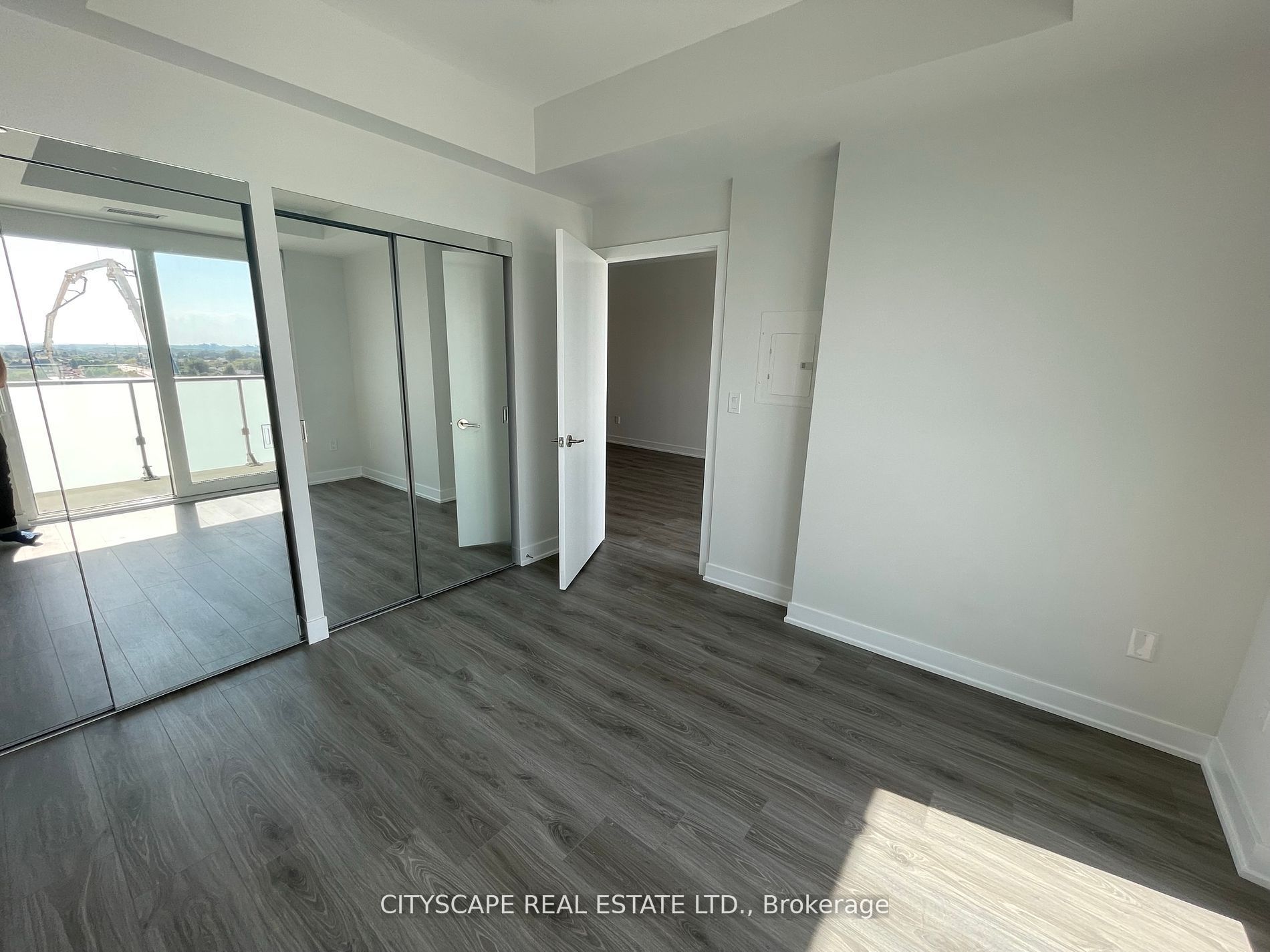 MLS #W12360810 image #7