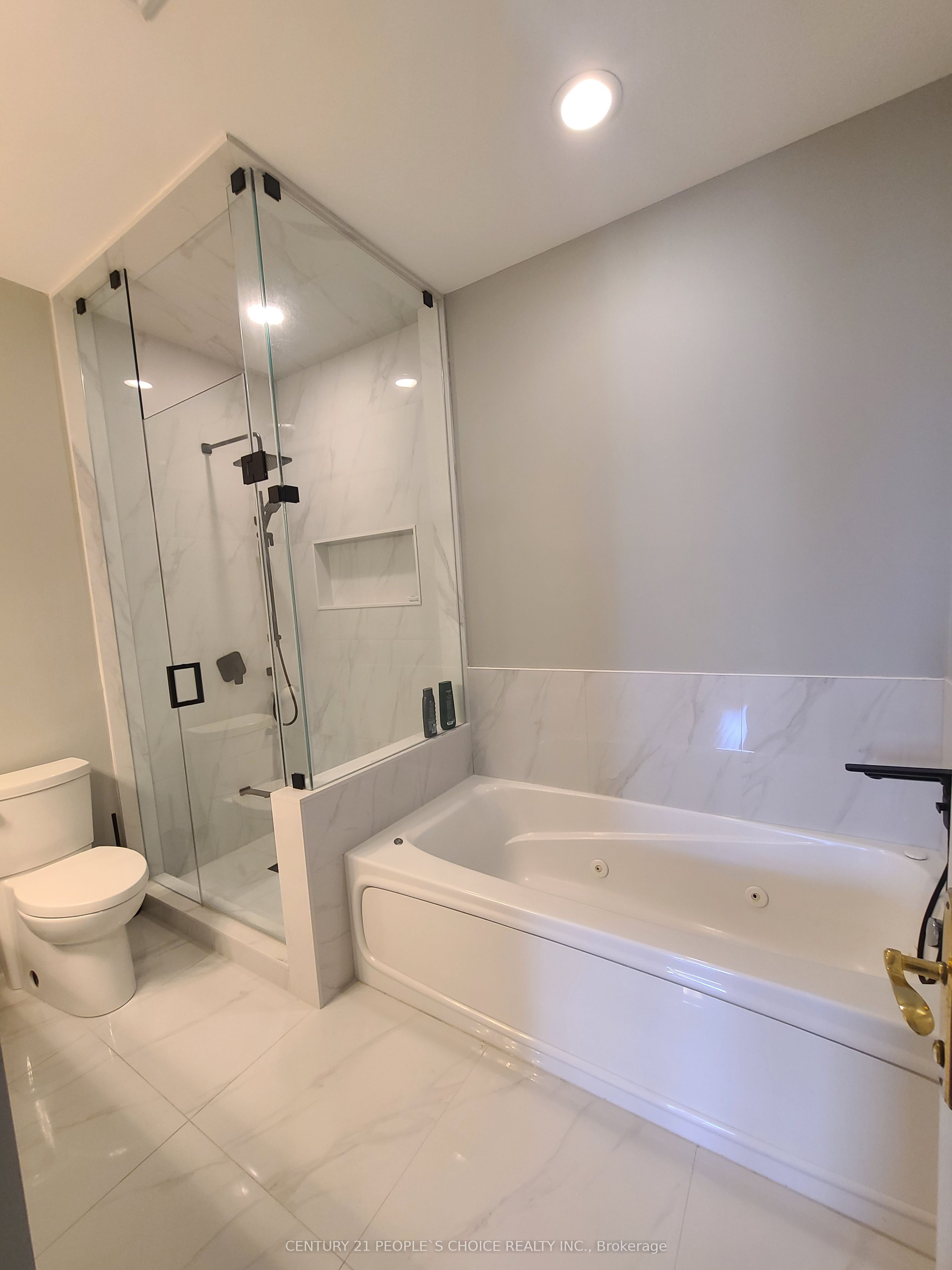 MLS #W12360835 image #11