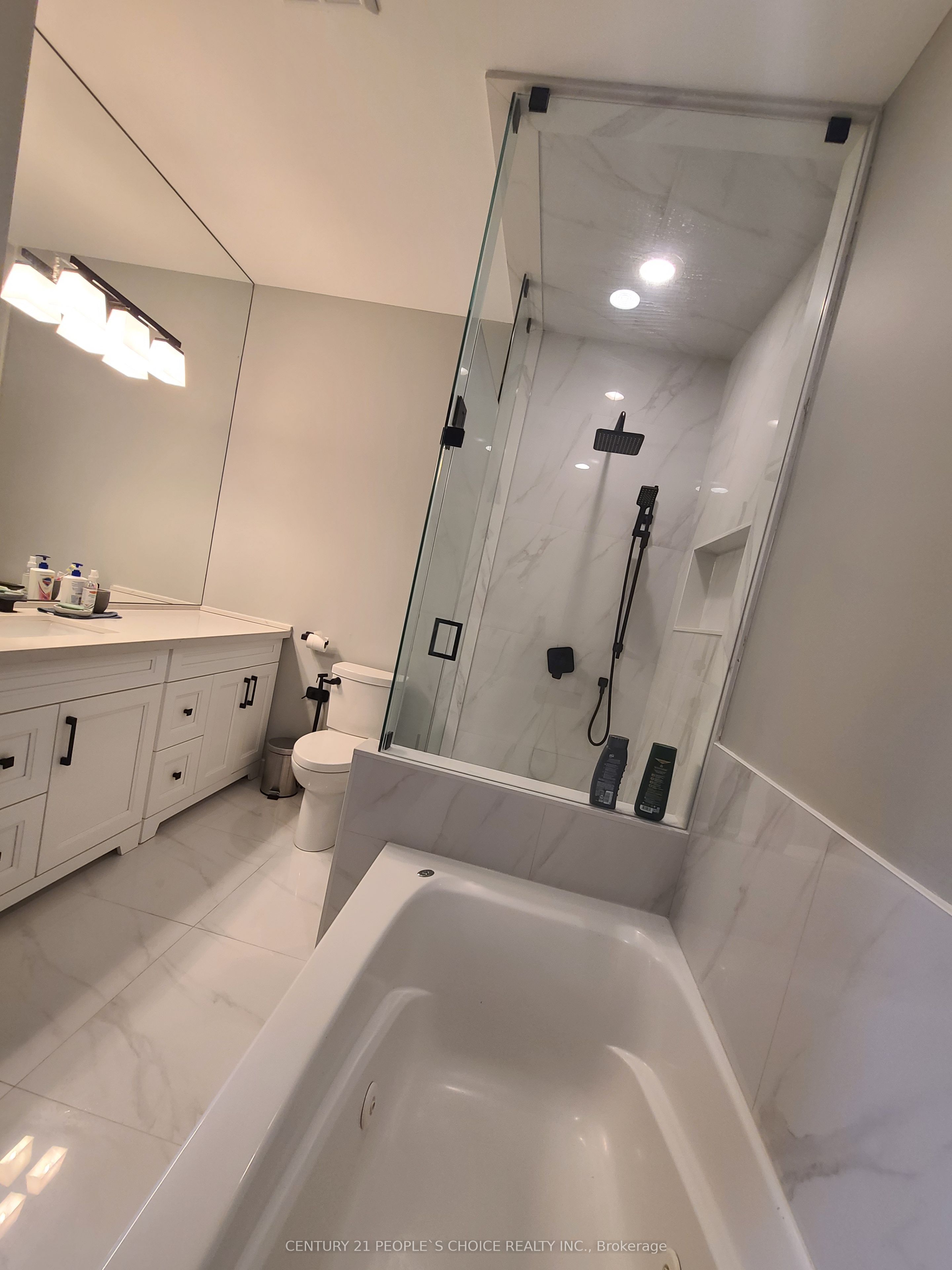 MLS #W12360835 image #12