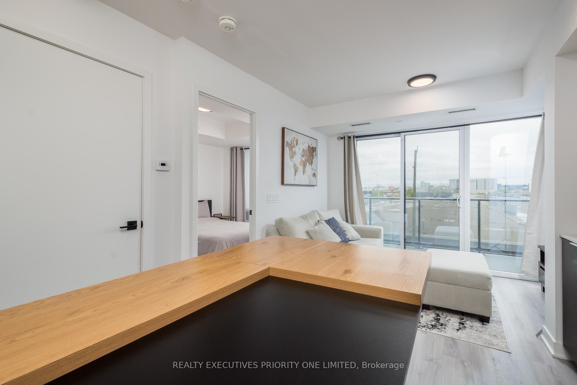 MLS #W12360874 image #10