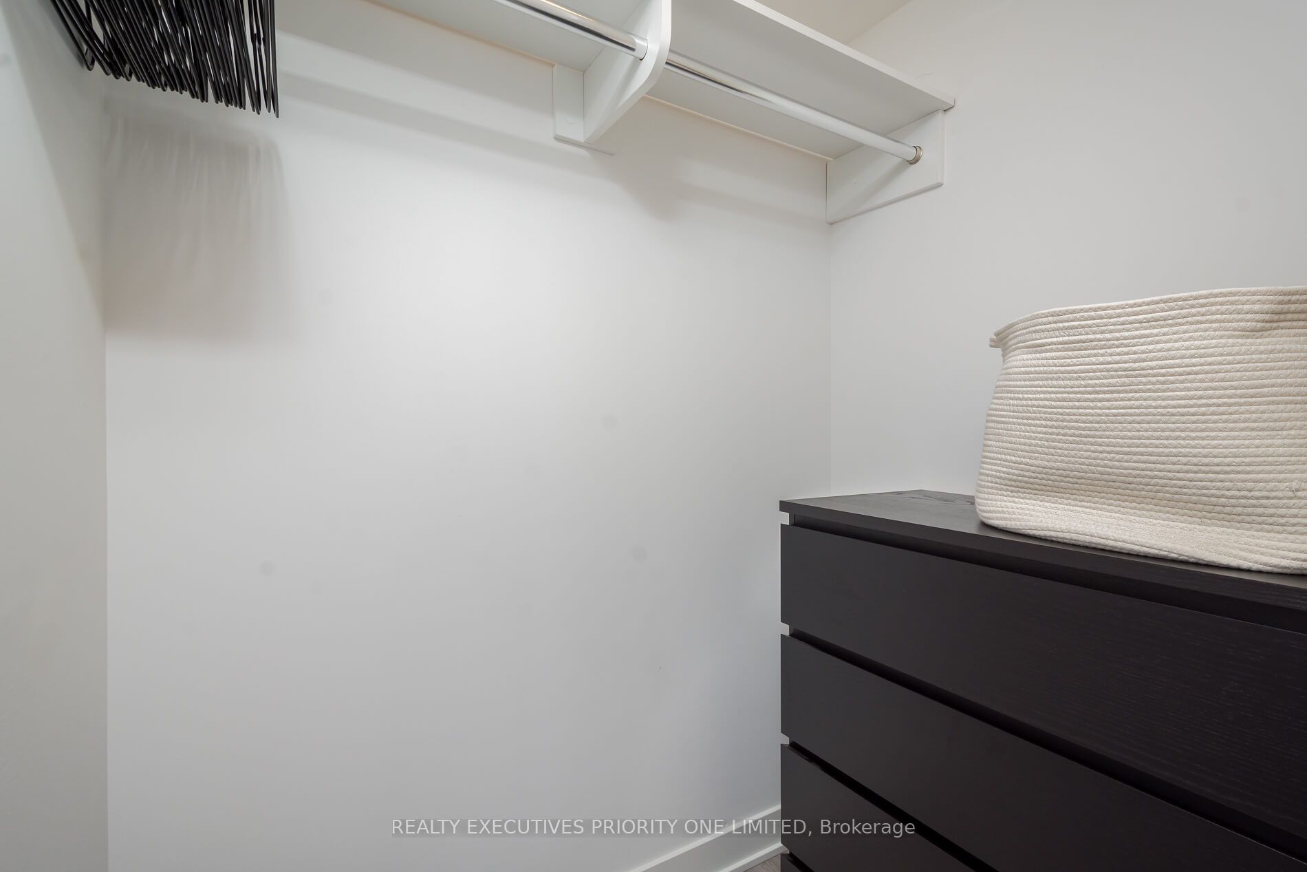 MLS #W12360874 image #20