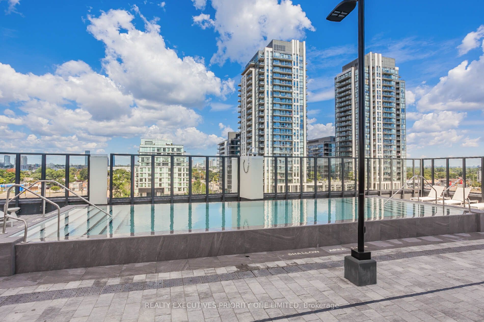 MLS #W12360874 image #23