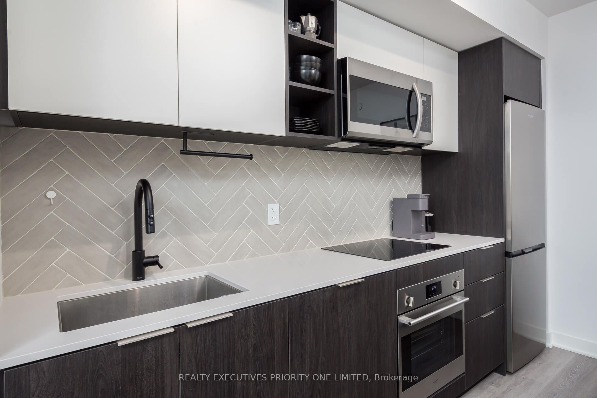 MLS #W12360874 image #7