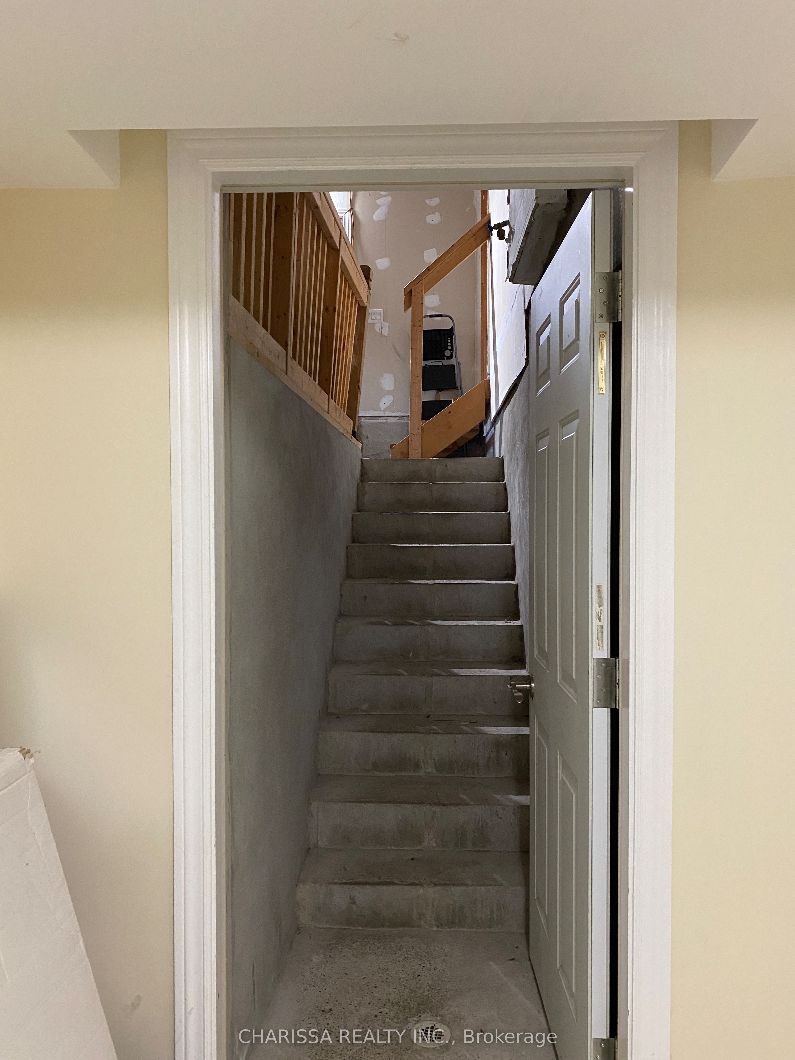 MLS #W12361325 image #3