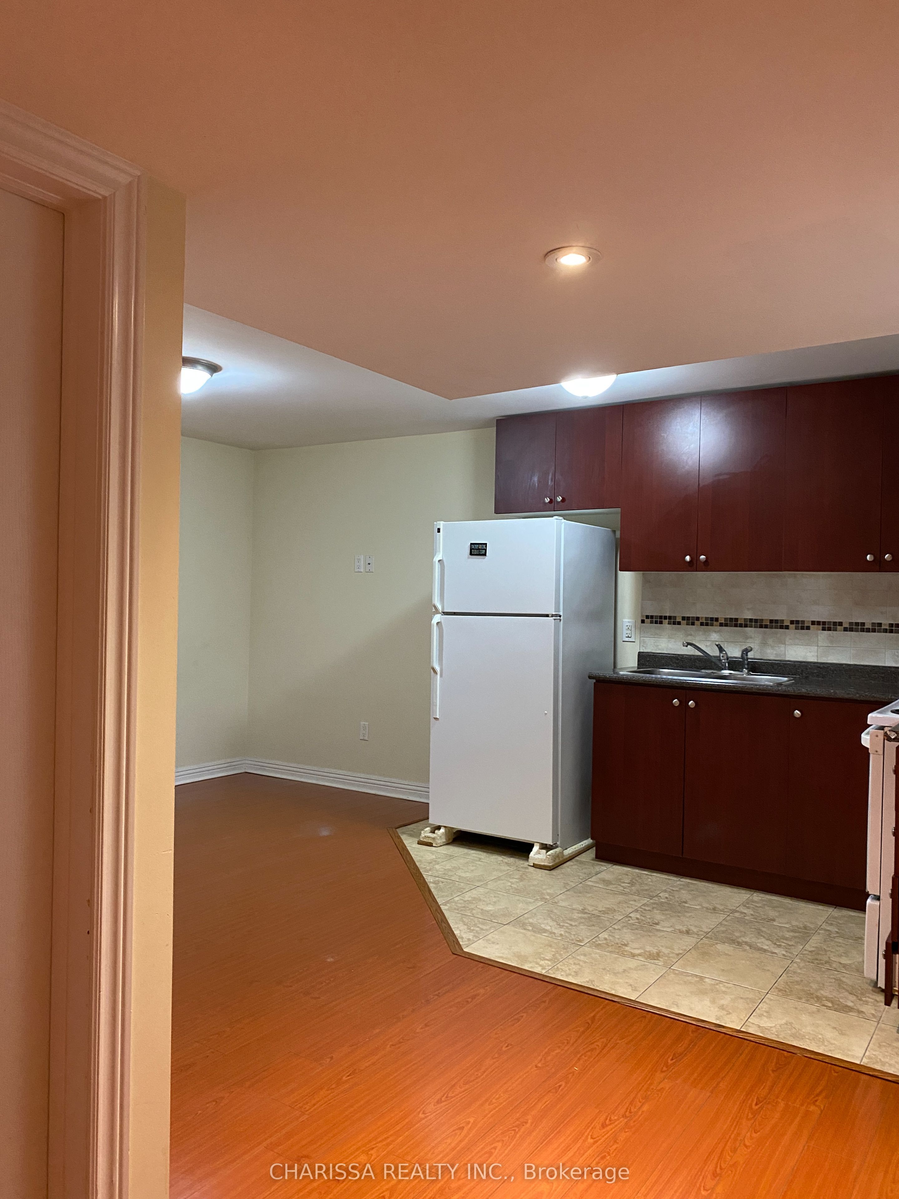 MLS #W12361325 image #8