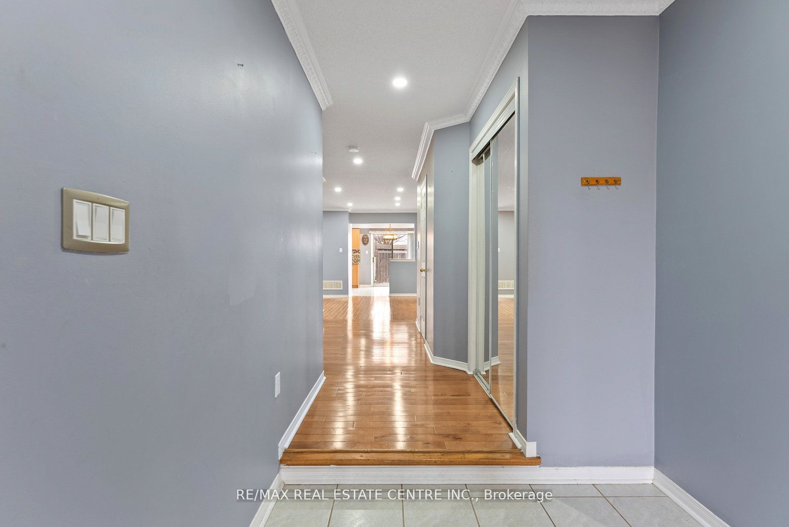 MLS #W12361534 image #2