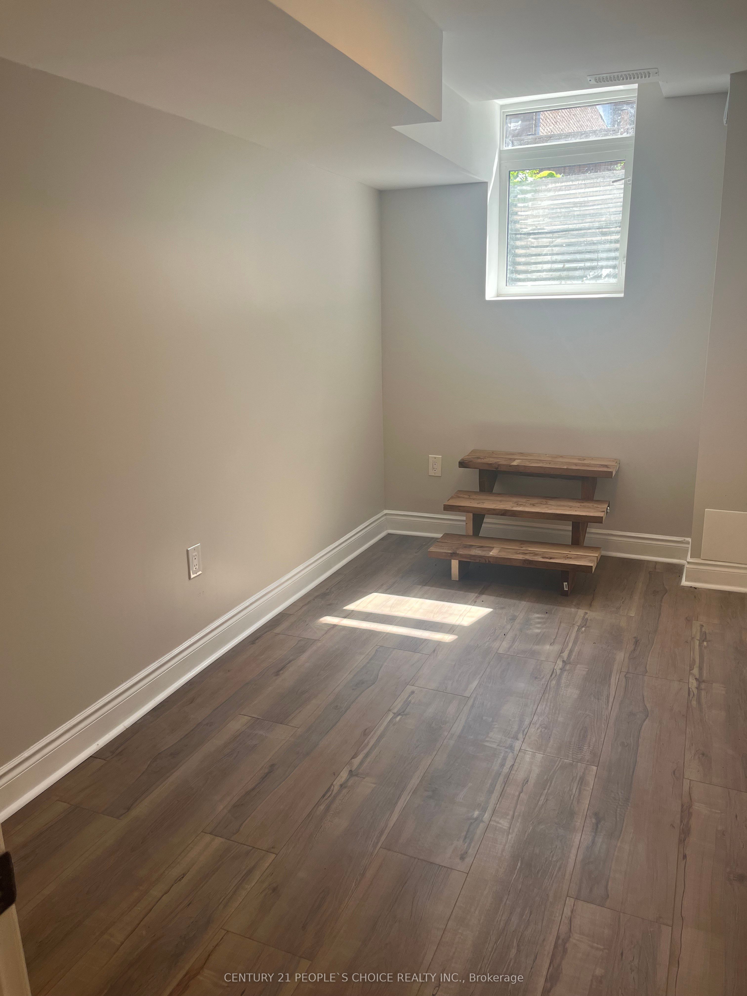 MLS #W12361603 image #3