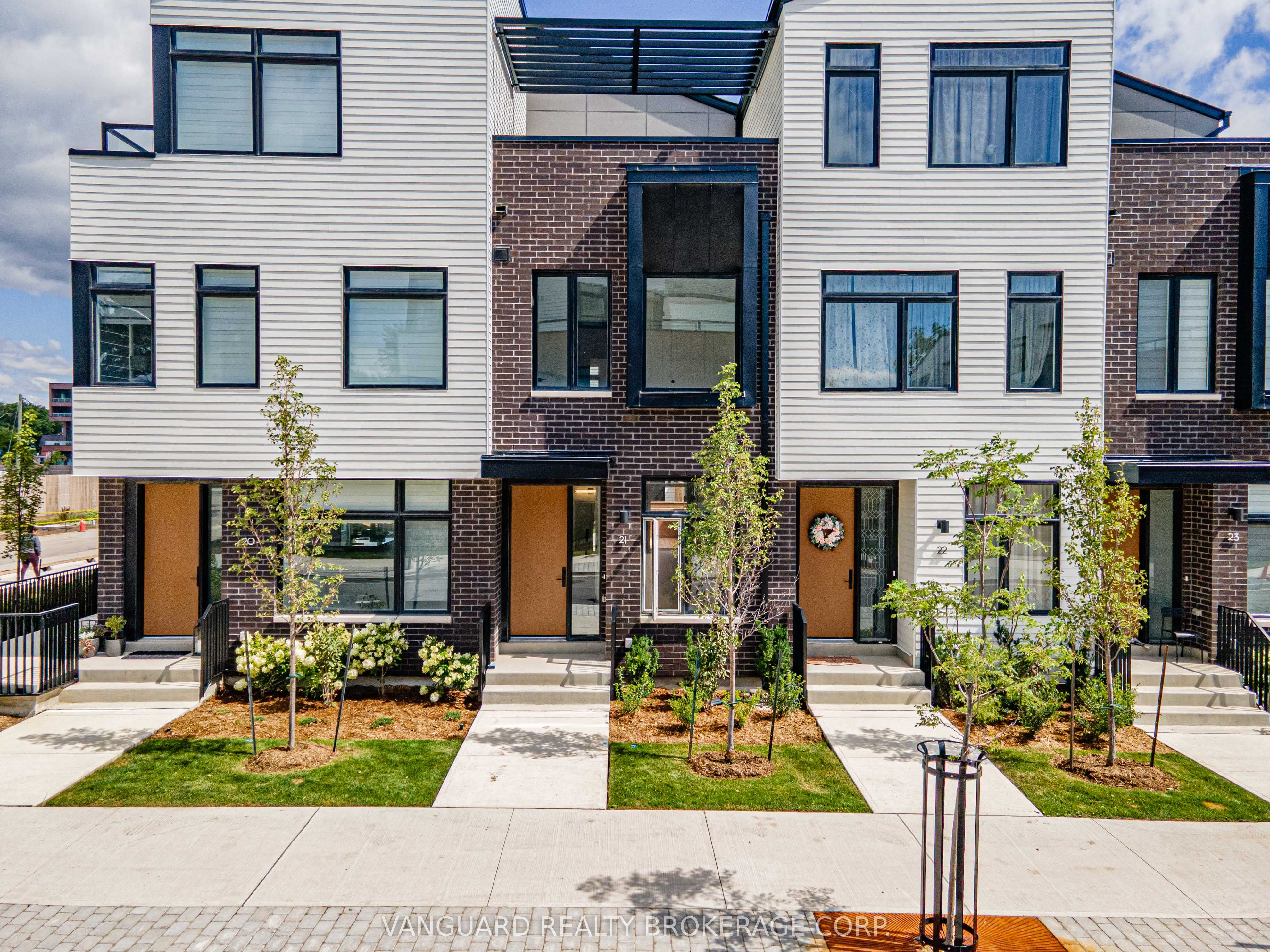 MLS #W12362703 image #2