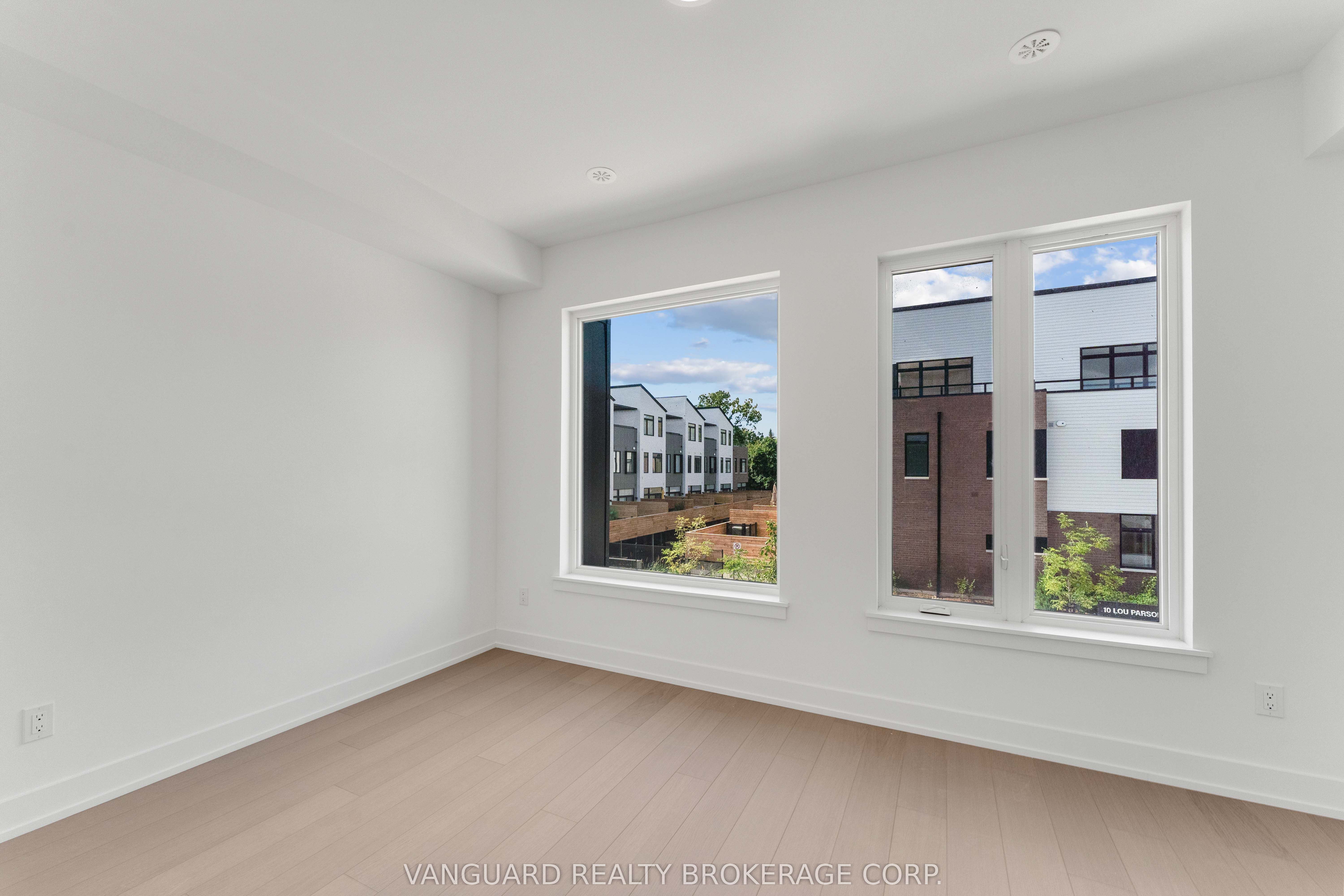 MLS #W12362703 image #24