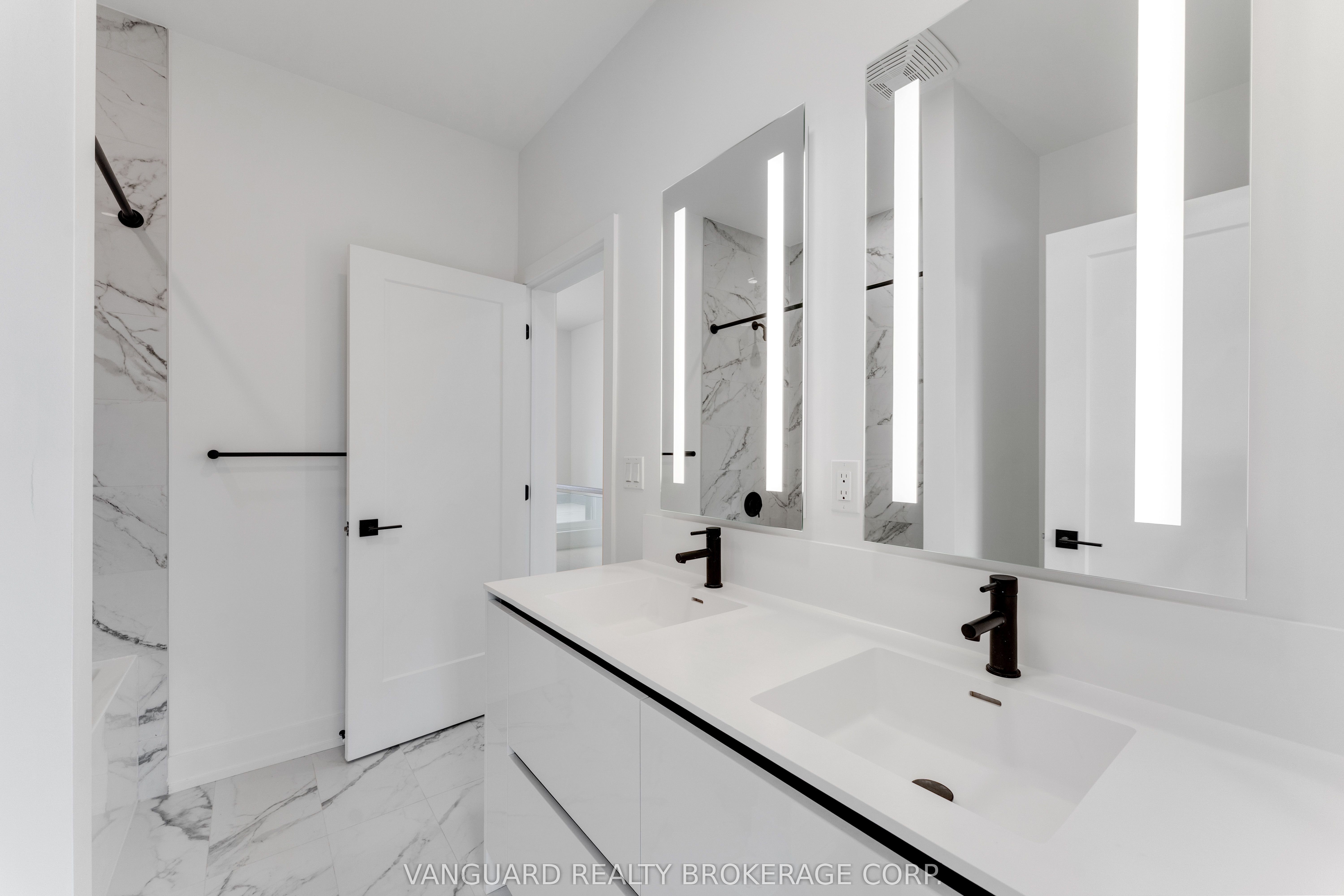 MLS #W12362703 image #29