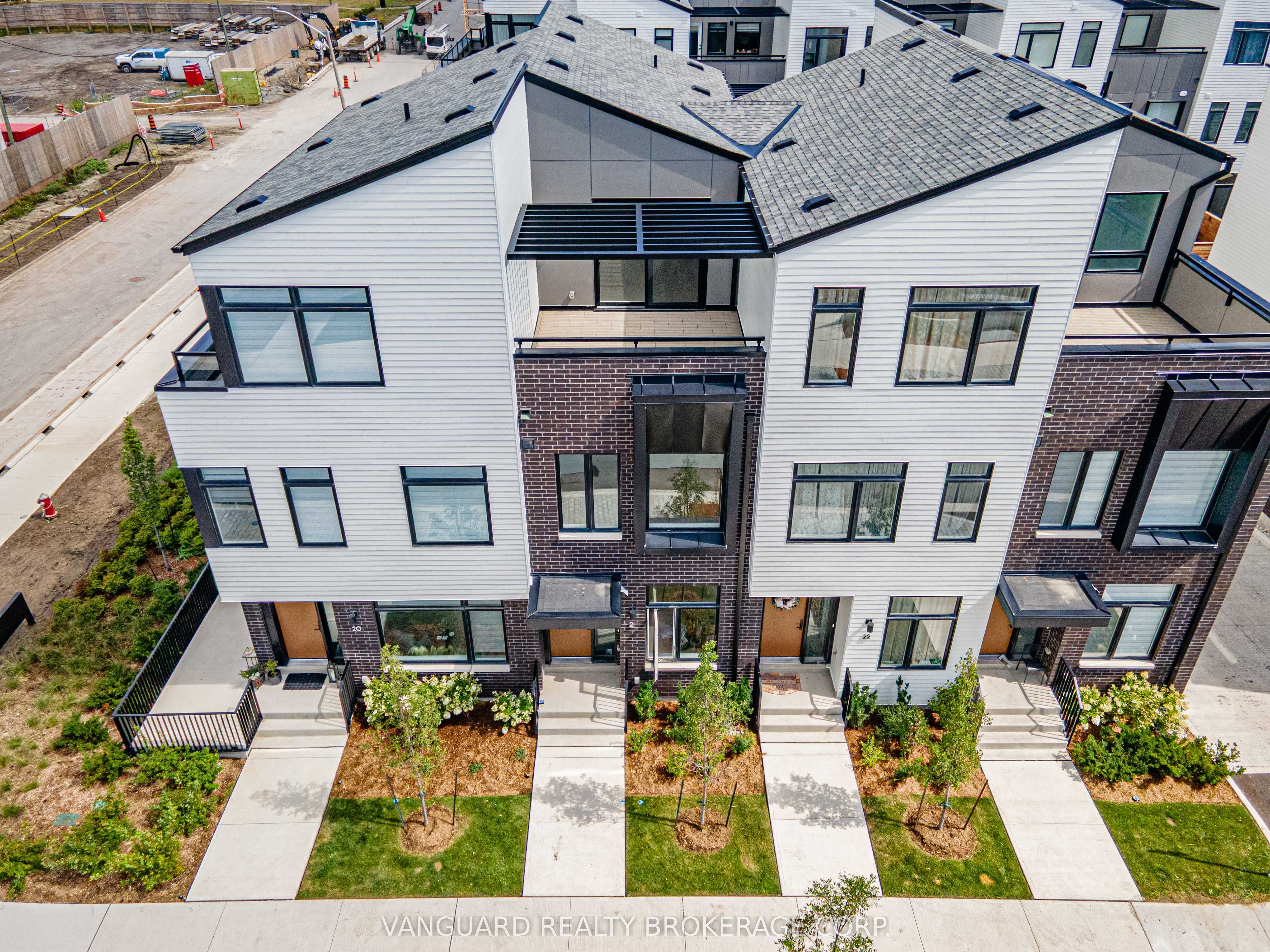 MLS #W12362703 image #3