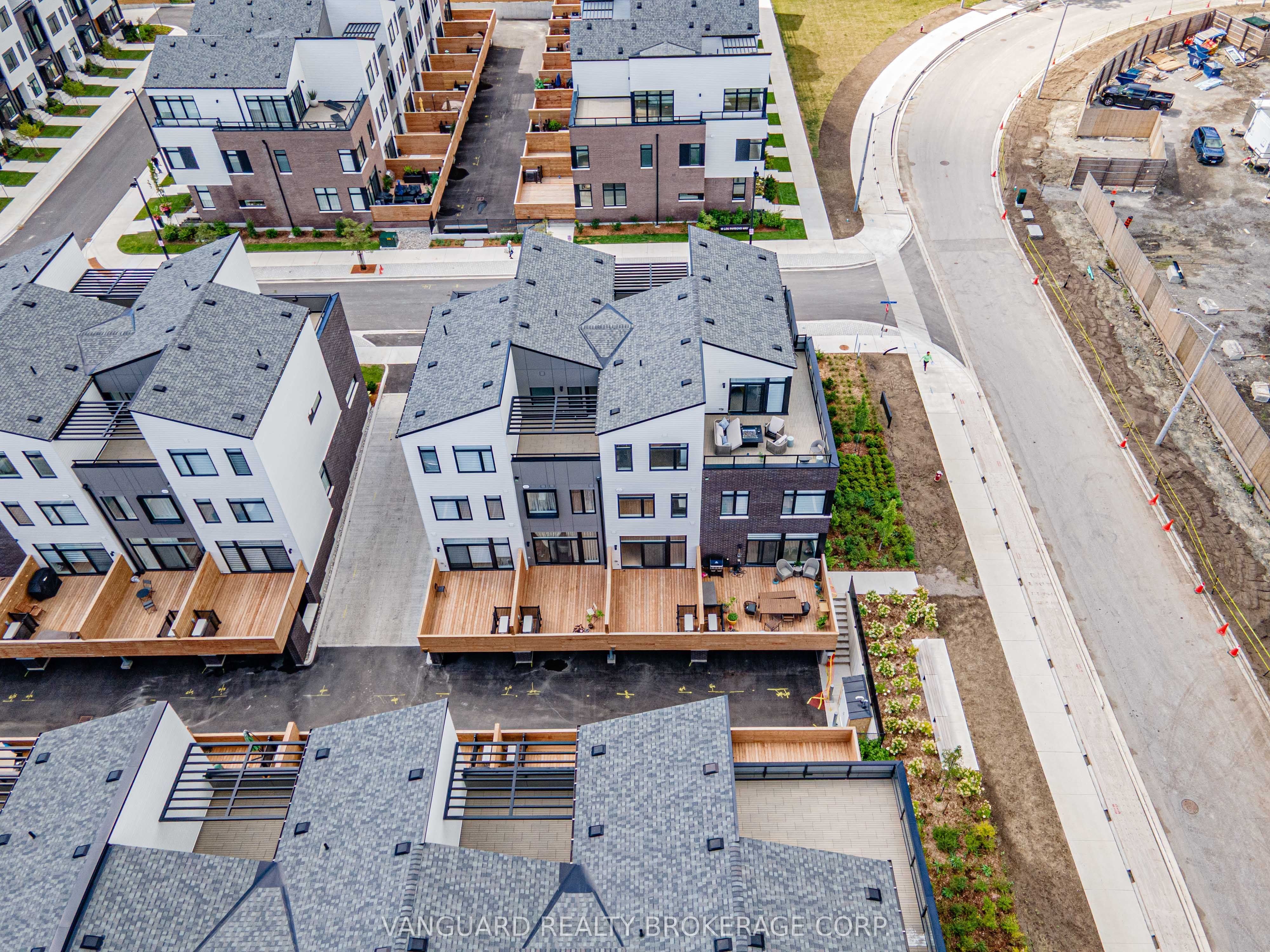 MLS #W12362703 image #5