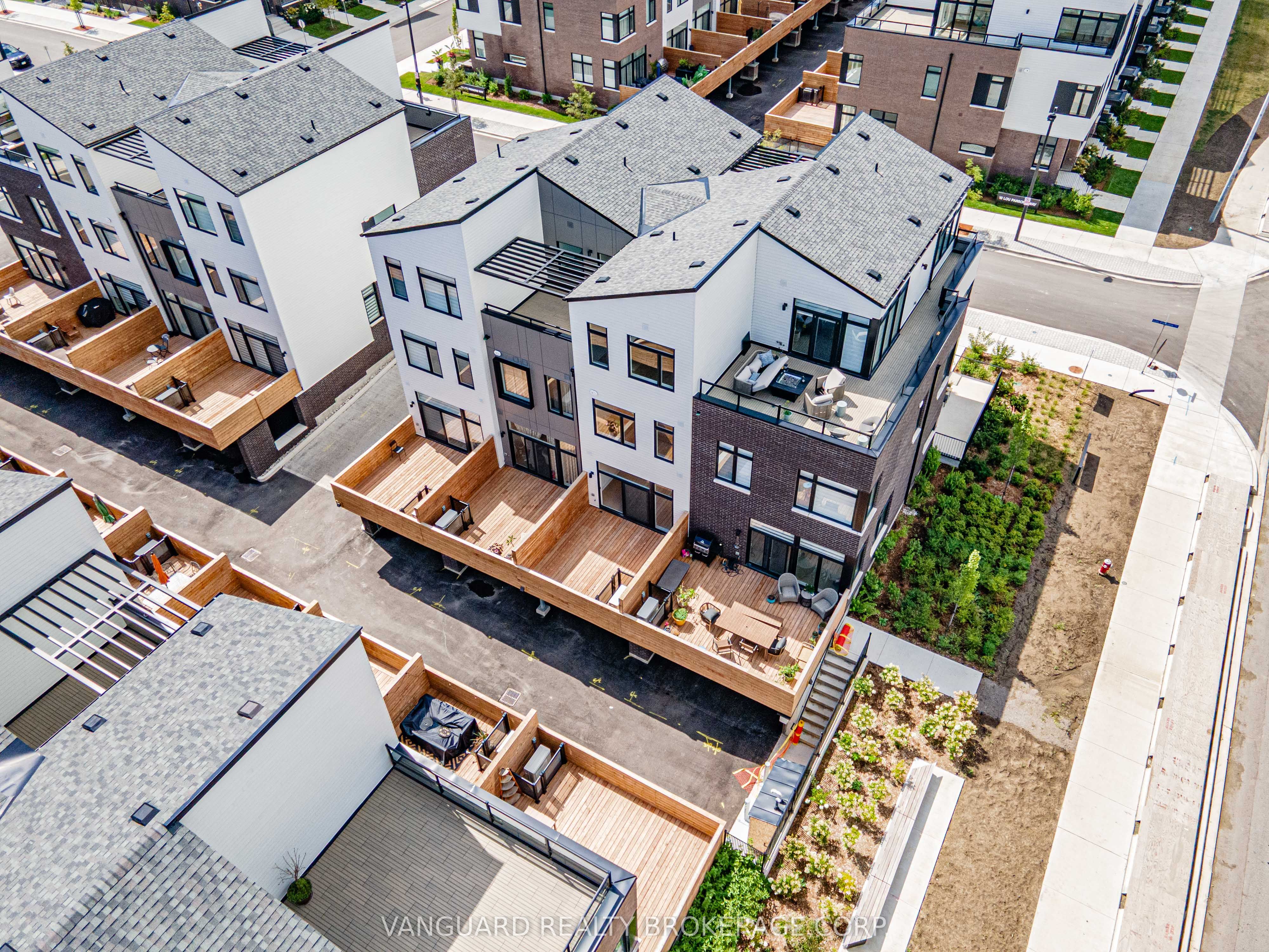 MLS #W12362703 image #7