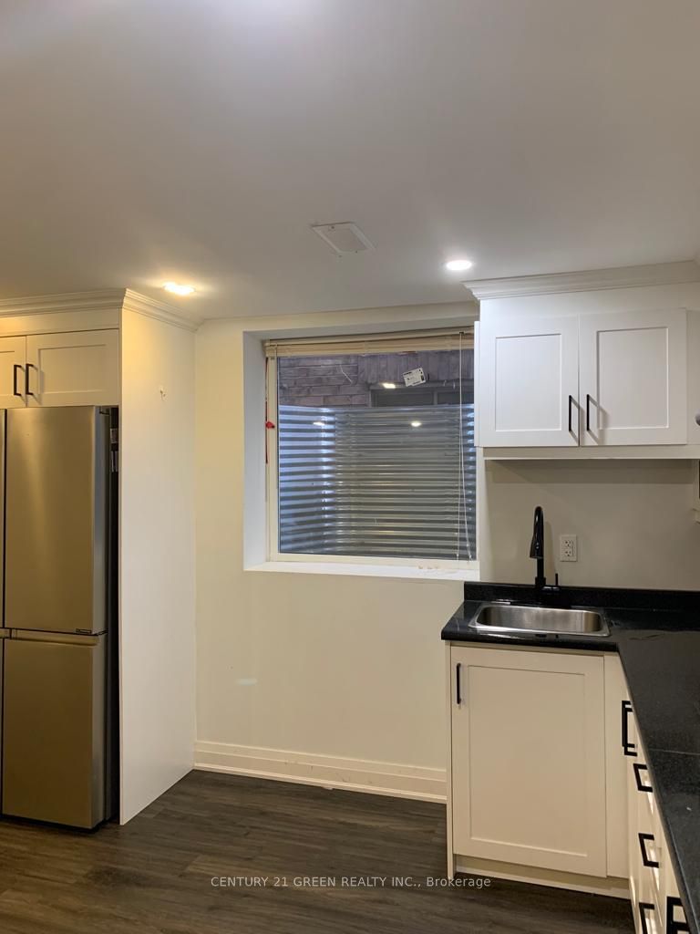 MLS #W12363040 image #2