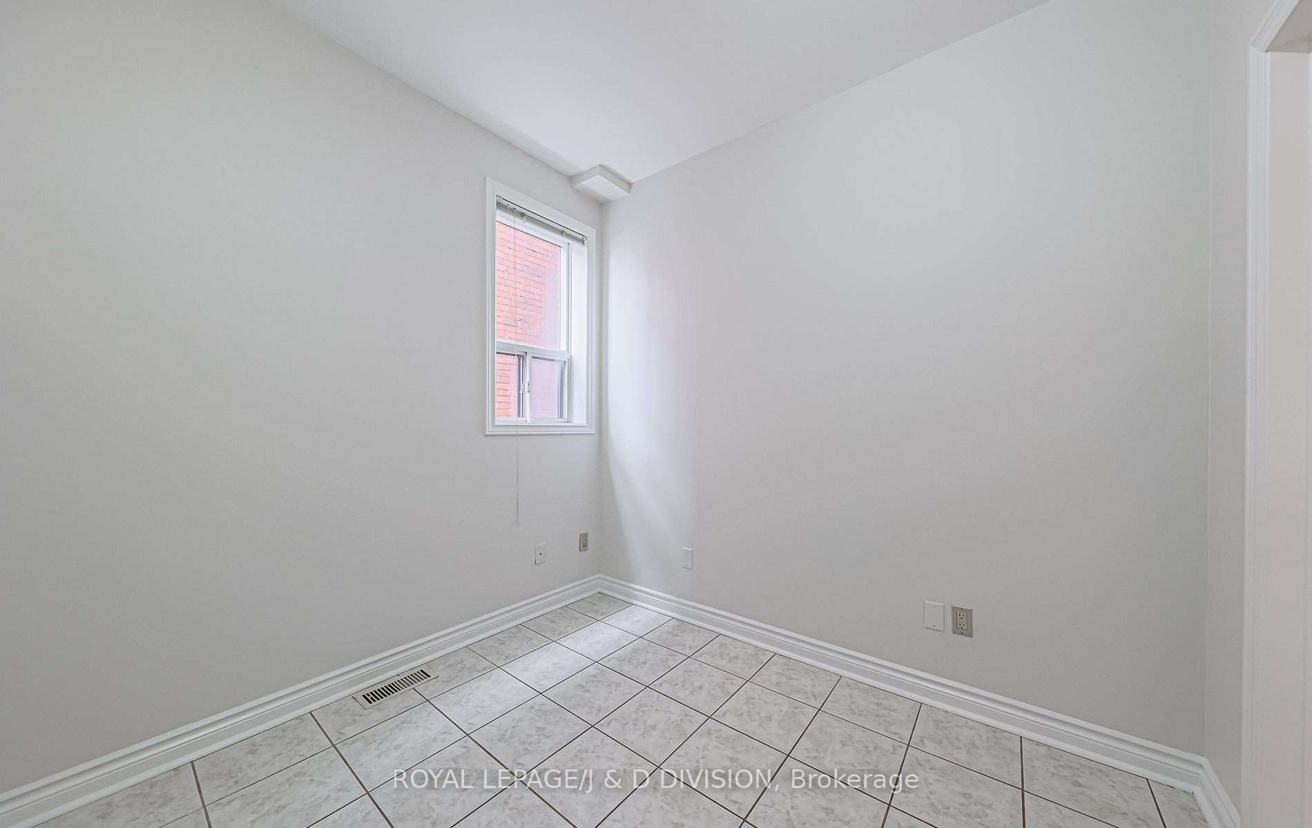 MLS #W12363125 image #12