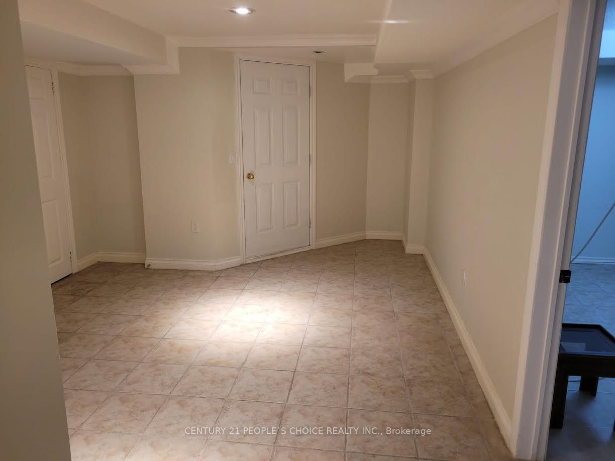 MLS #W12363476 image #8