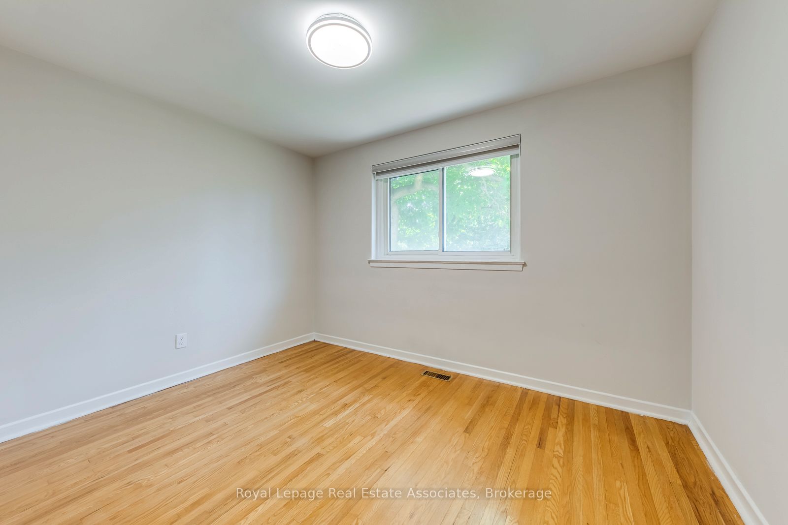 MLS #W12363558 image #24