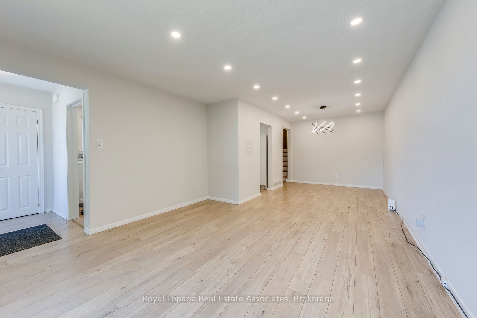 MLS #W12363558 image #7