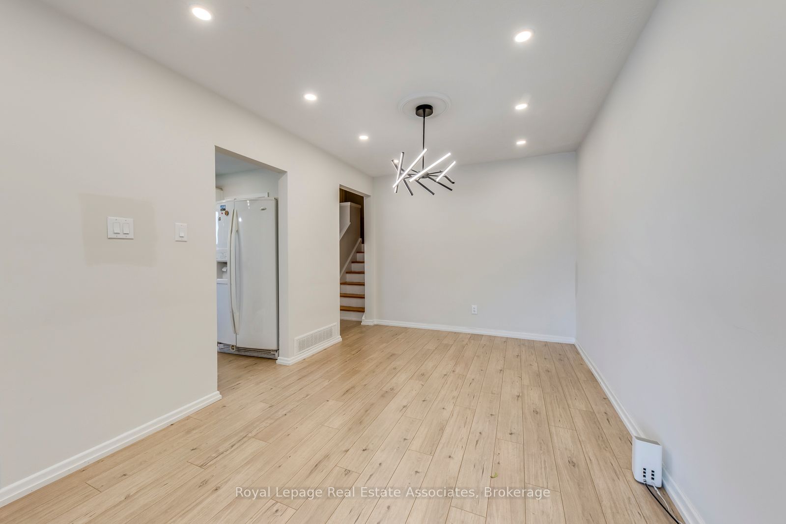 MLS #W12363558 image #9