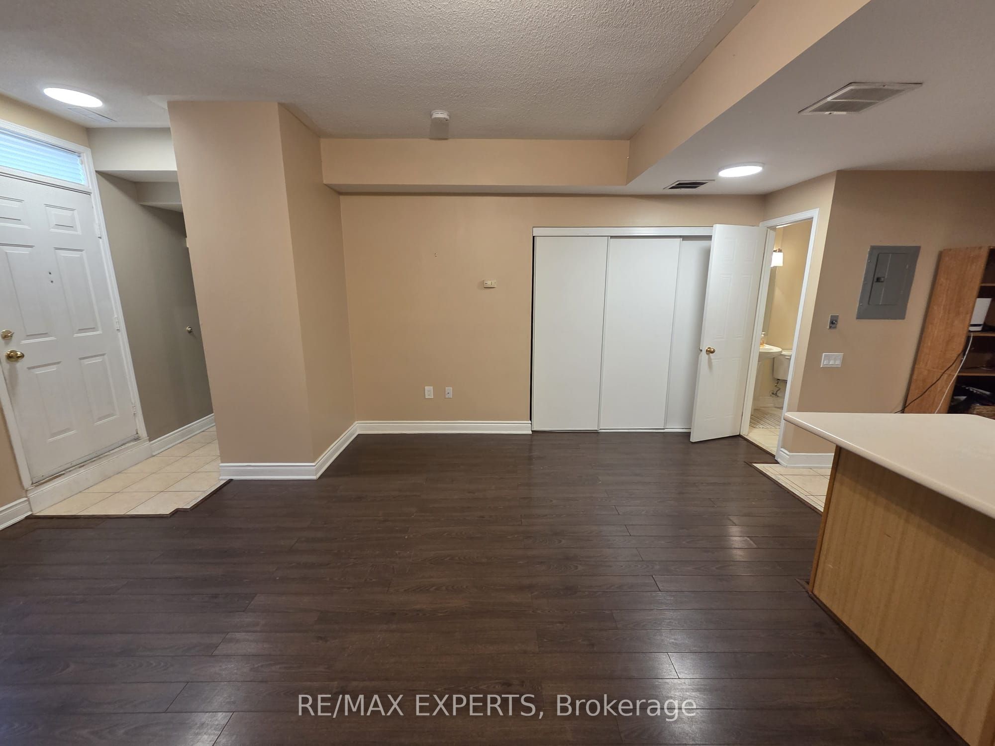 MLS #W12363587 image #8